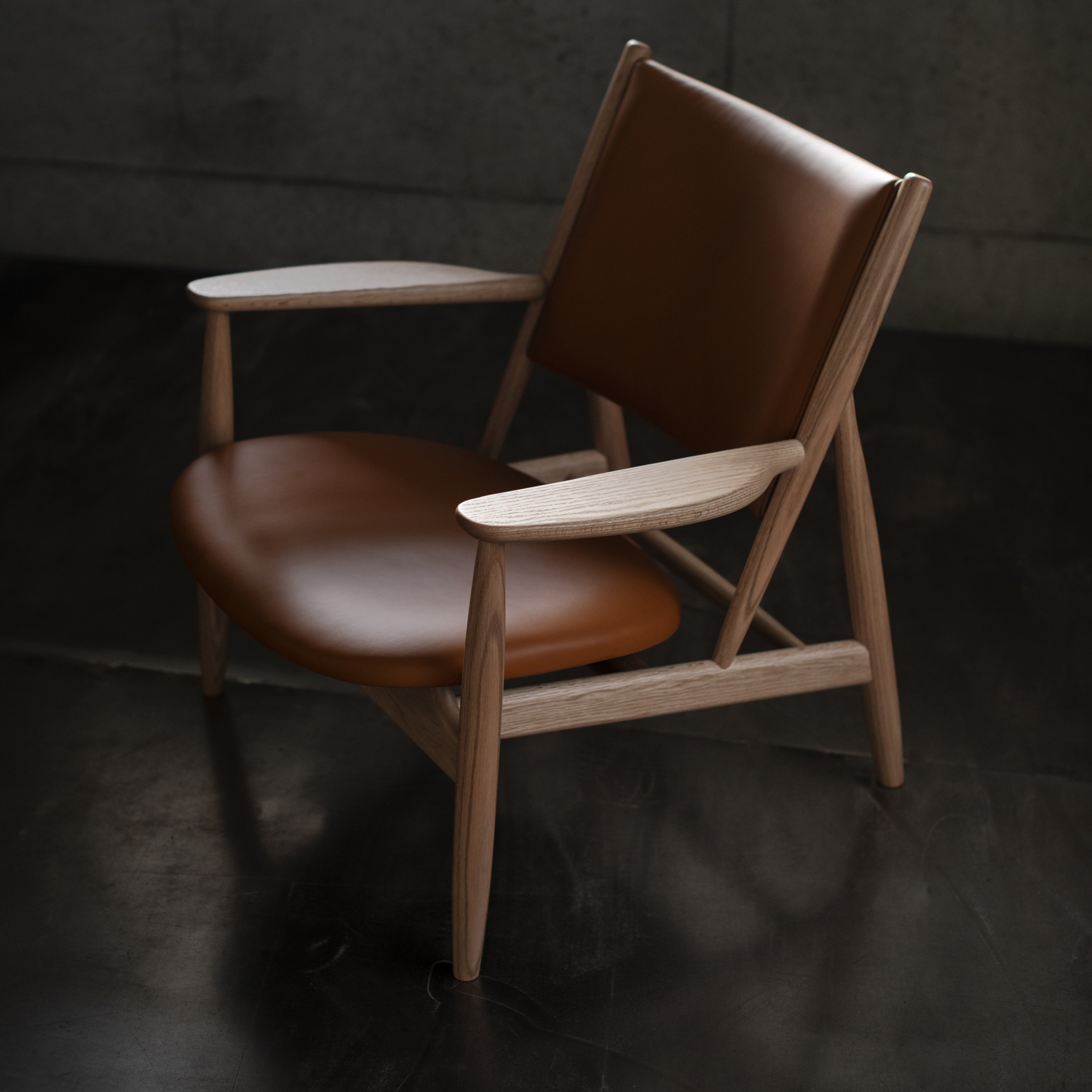 Summit Lounge Chair