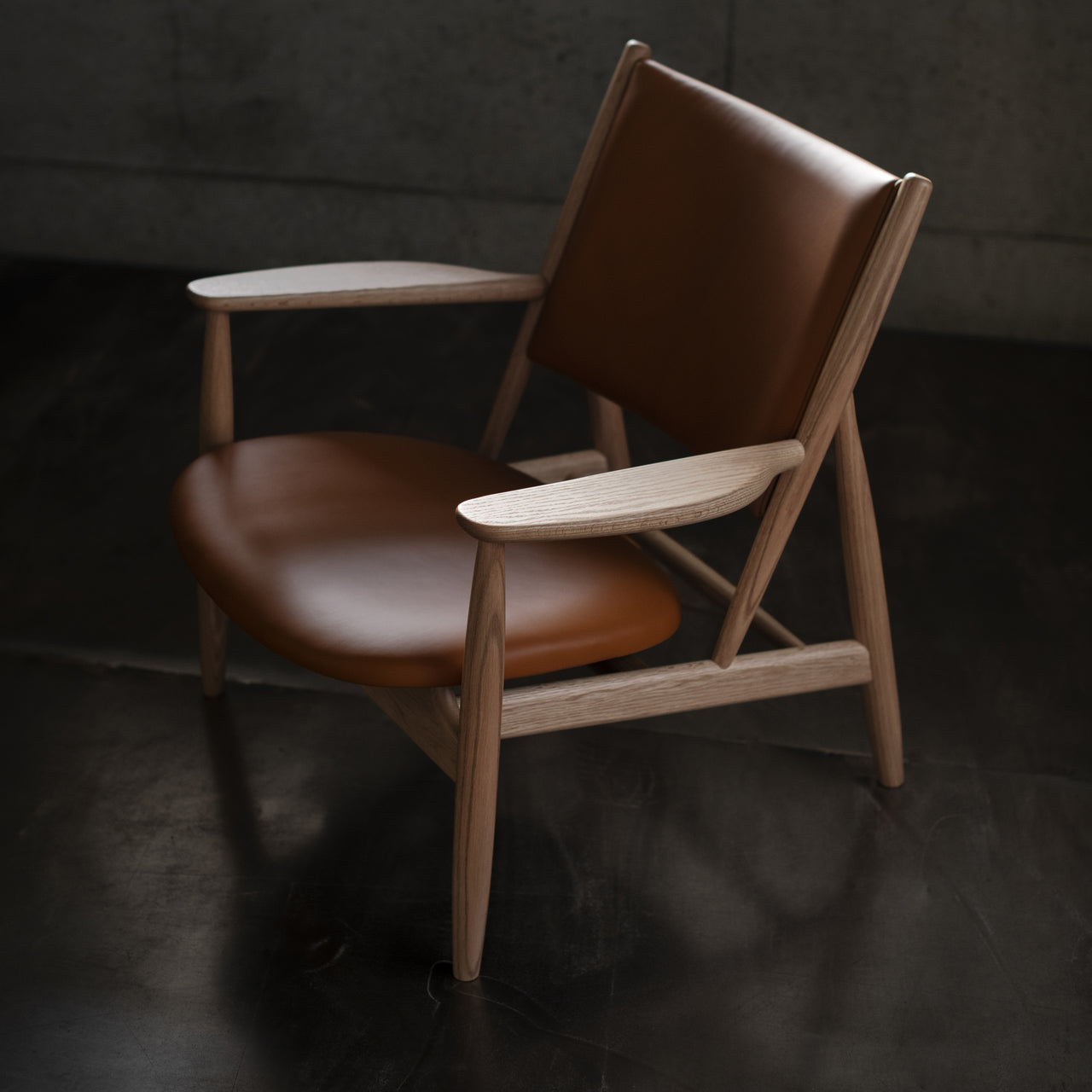 Summit Lounge Chair