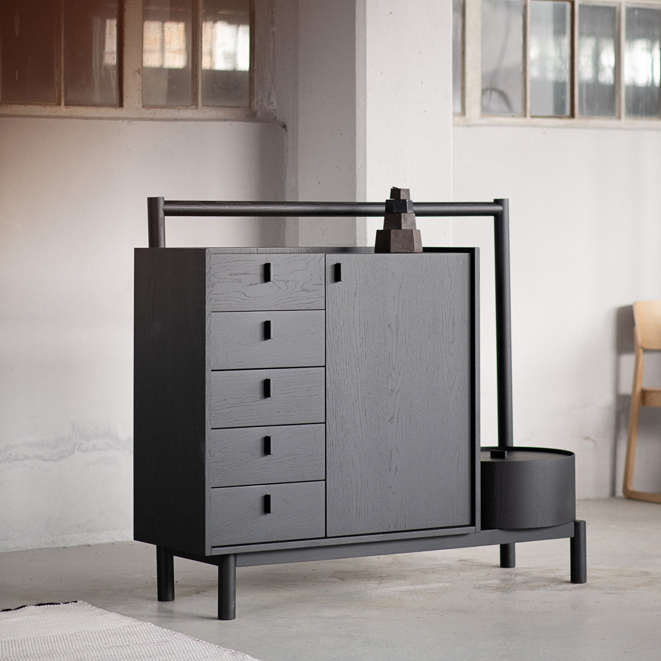 Umu Cabinet