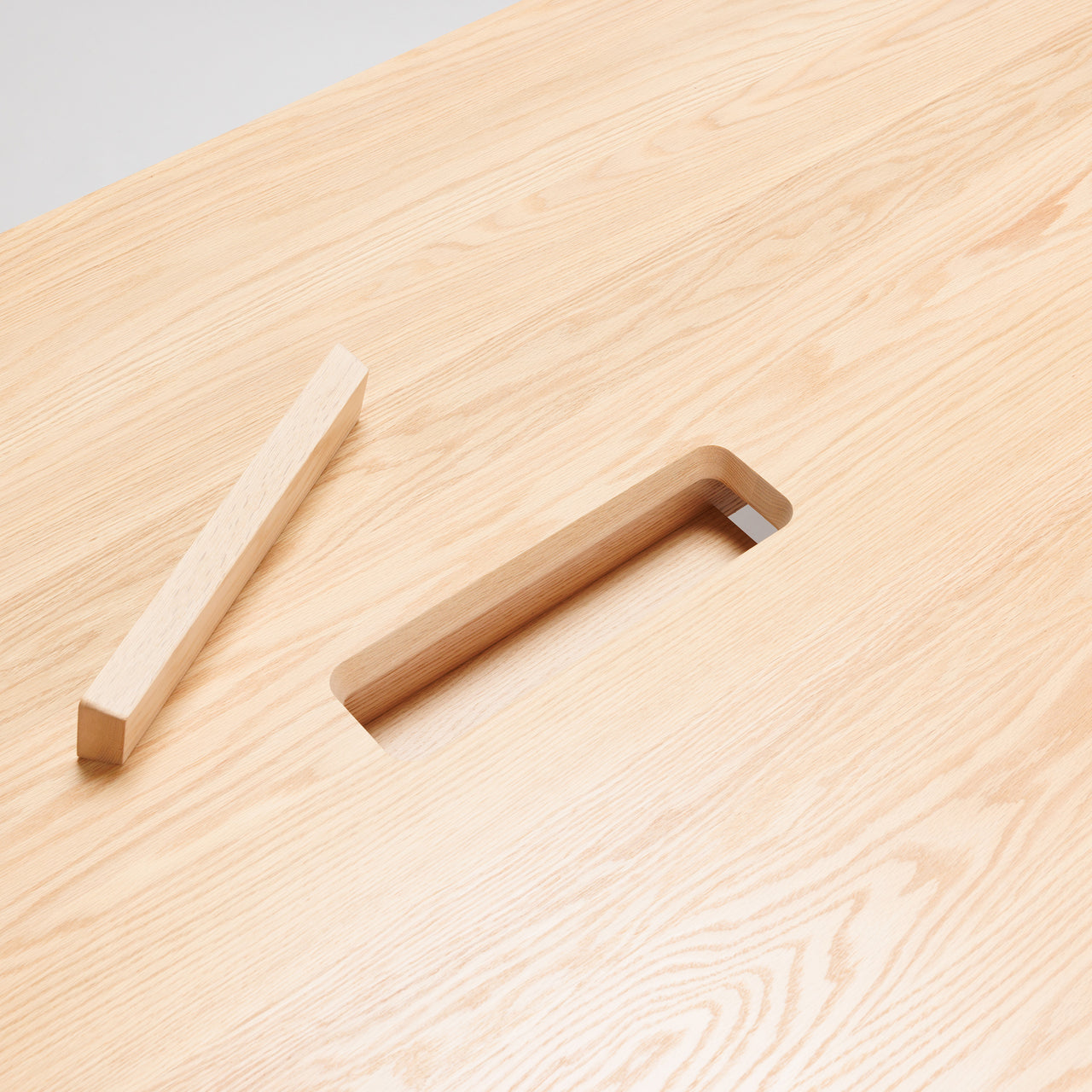 Koyabari Table
