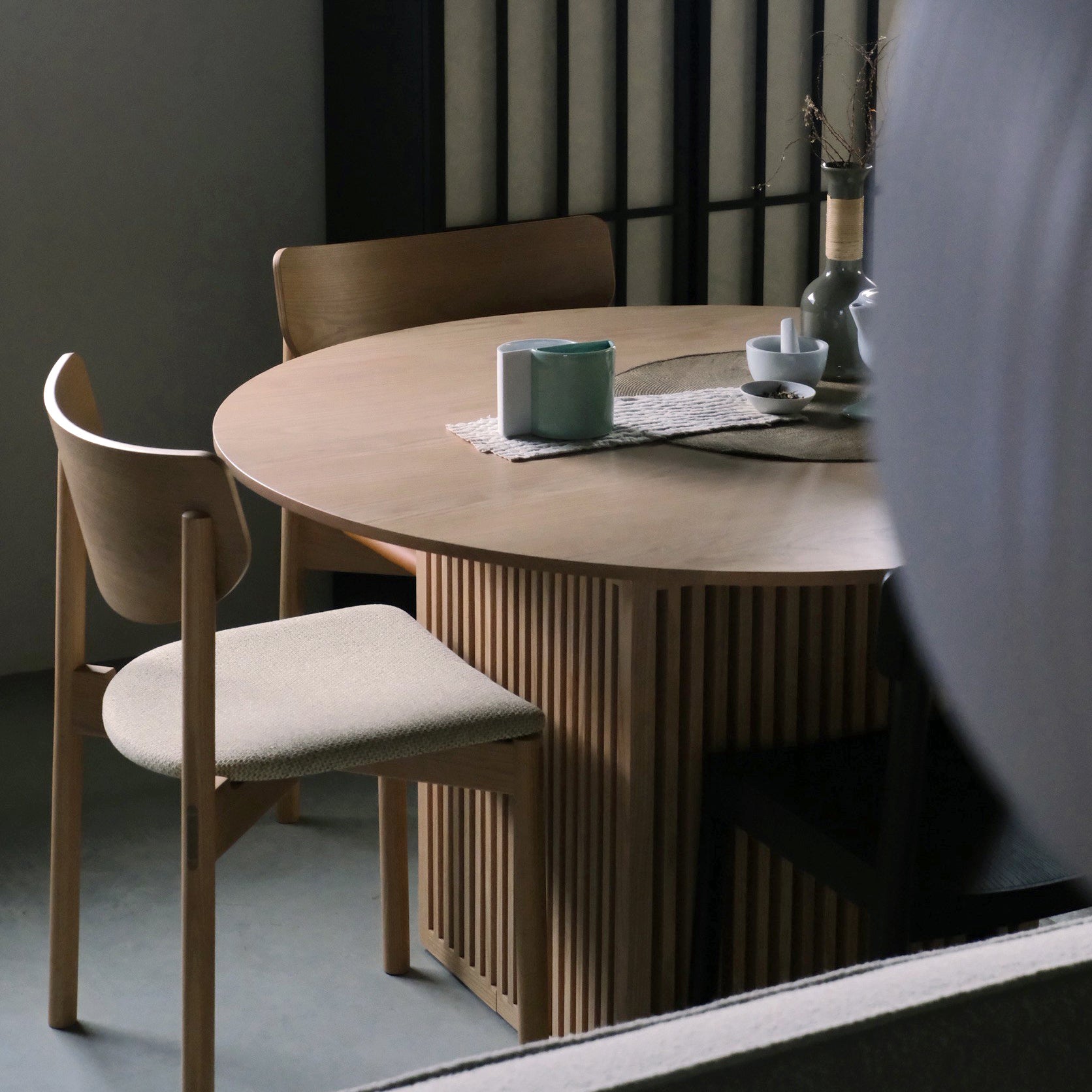 Lattice Round Table
