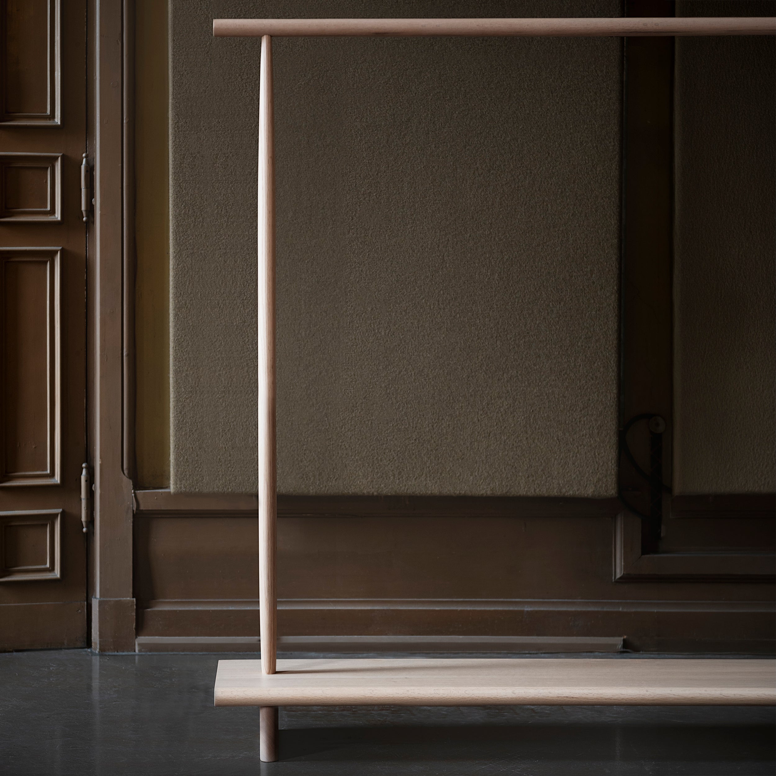 Kata Coat Stand