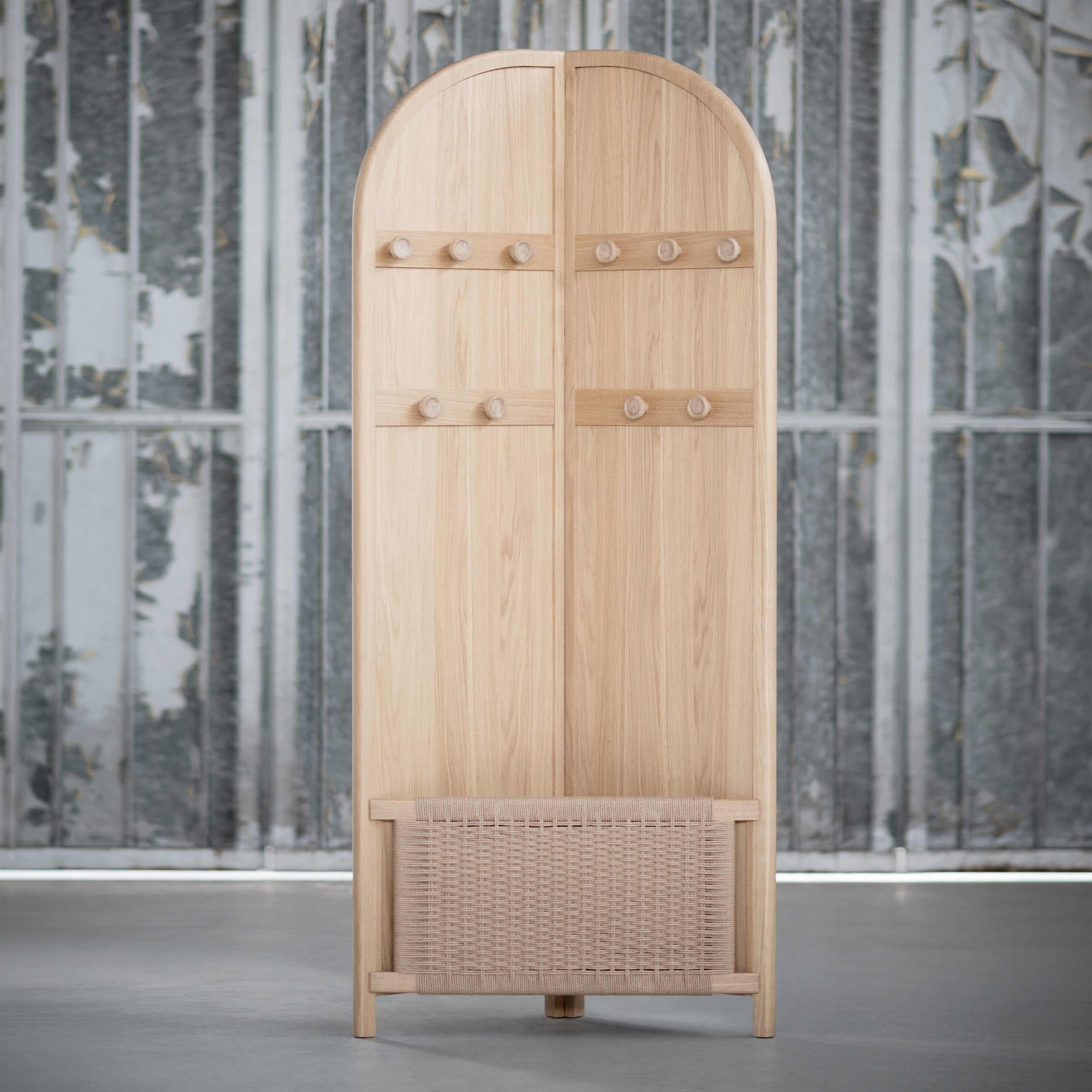Cabine Dresser with Mirror