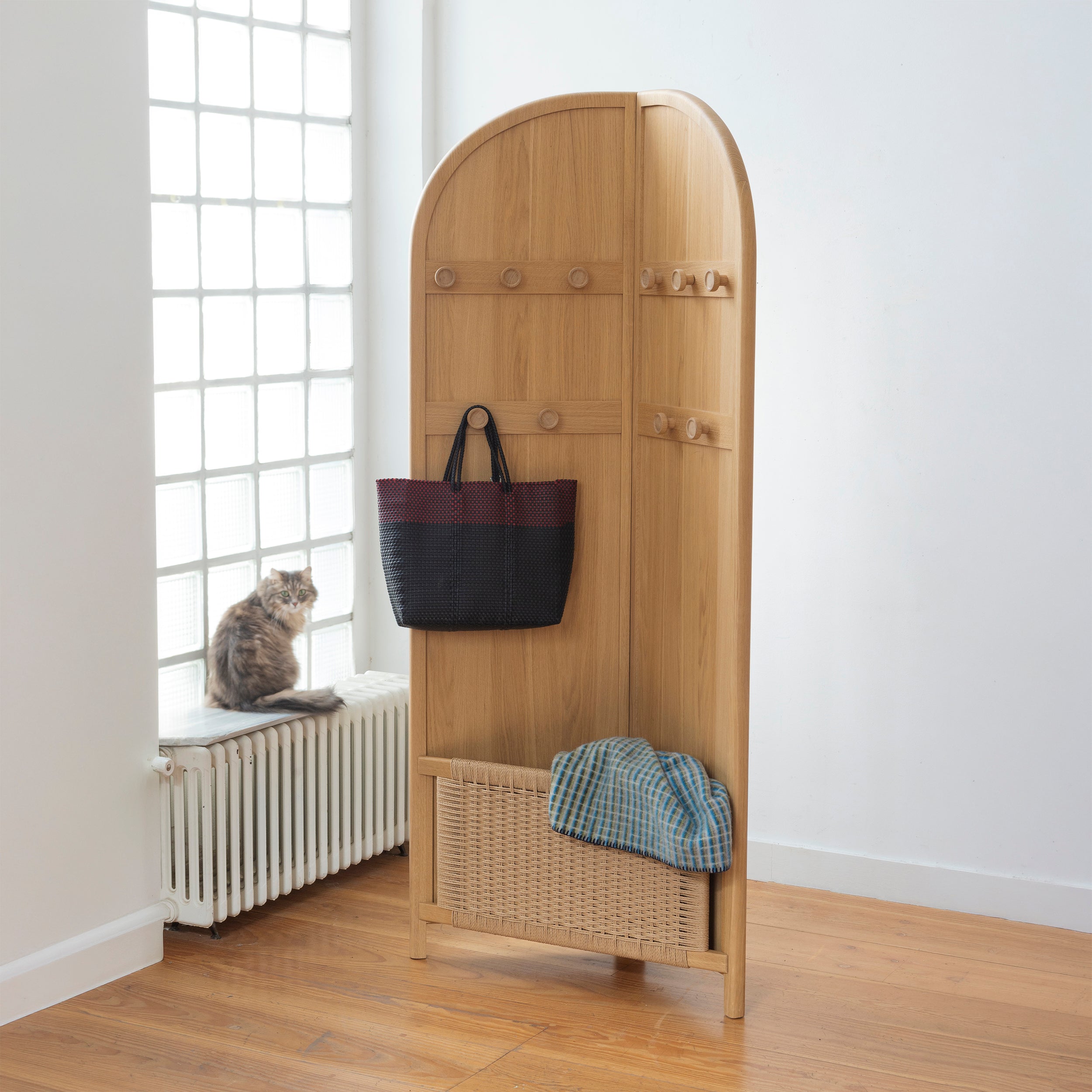 Cabine Dresser with Mirror