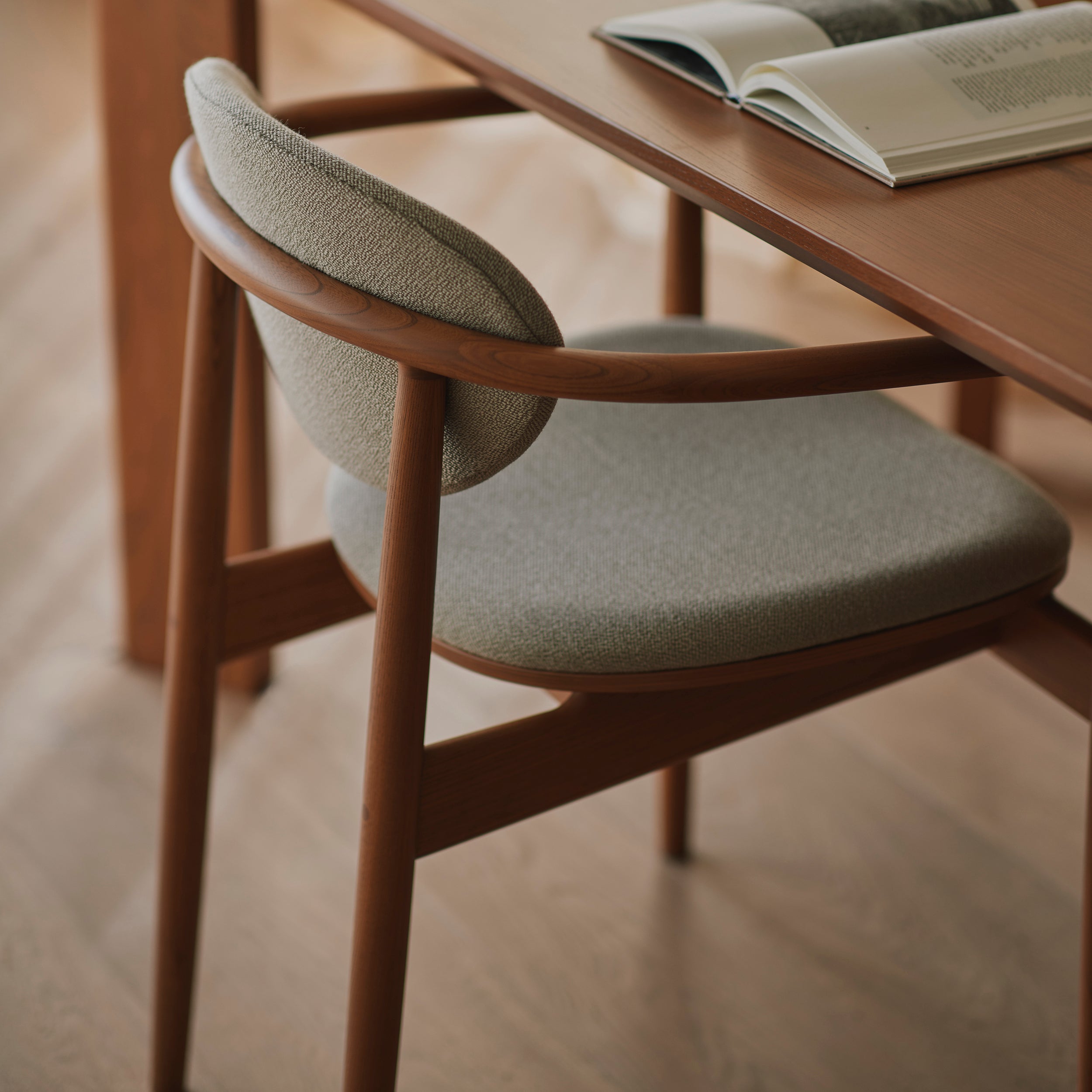 Azabu Hills Dining Chair A-DC04: DI