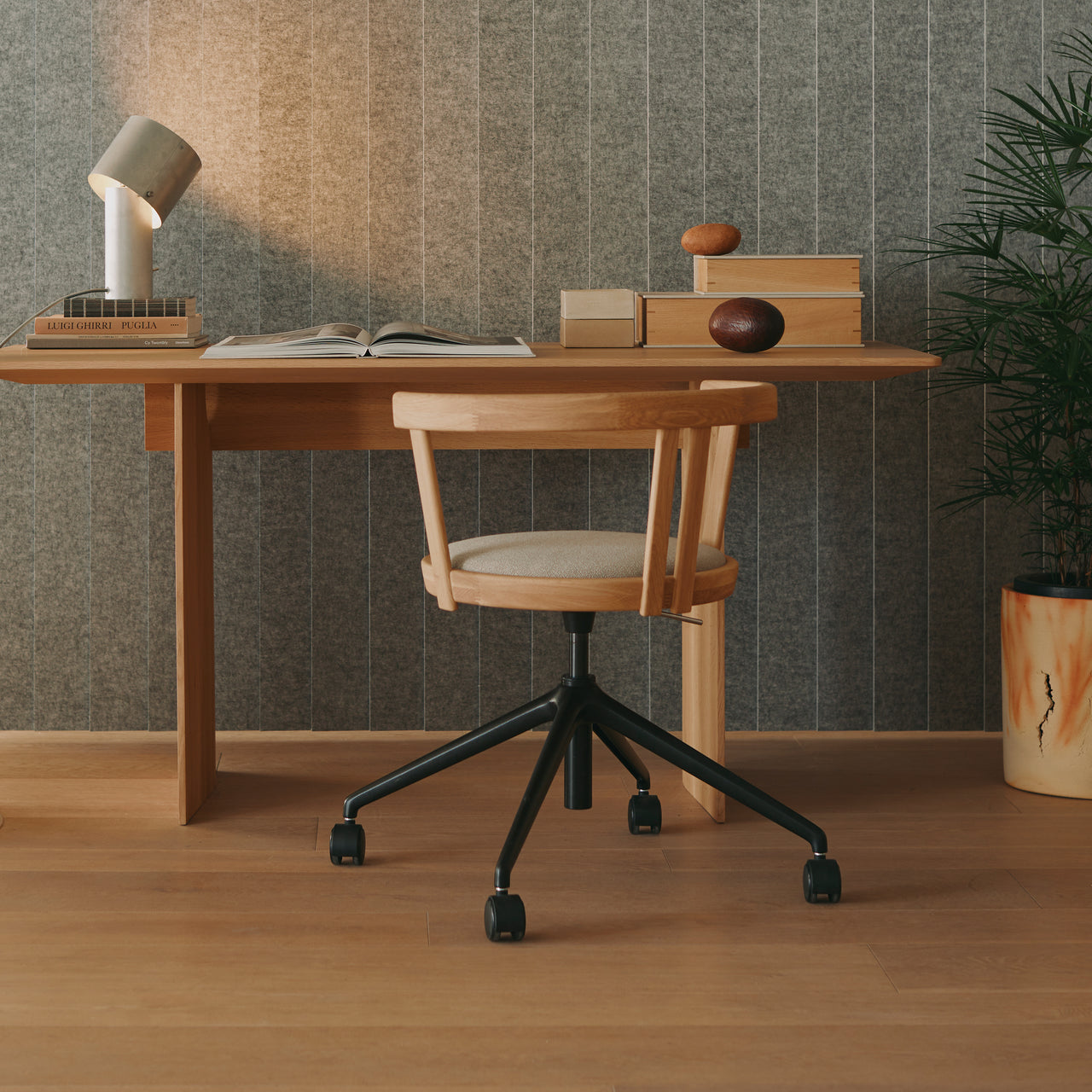 Azabu Hills Residence Task Chair N-TC01: LS