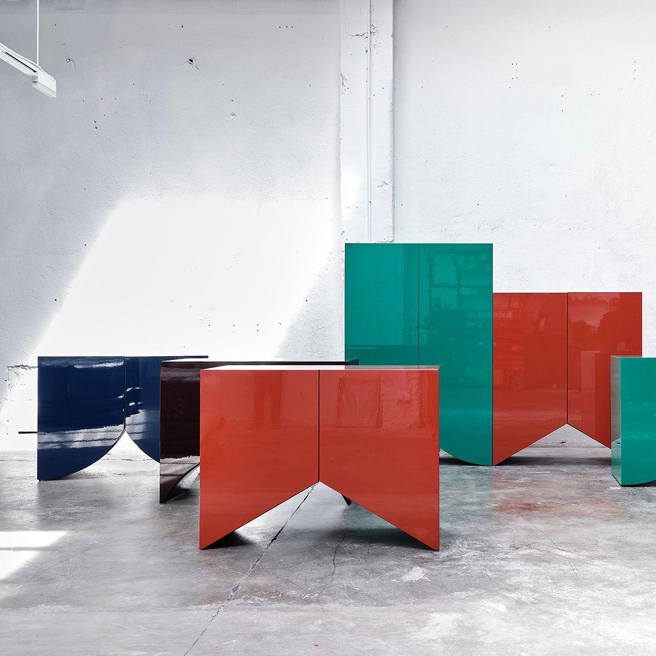 Bridges Cabinet: Glass Top