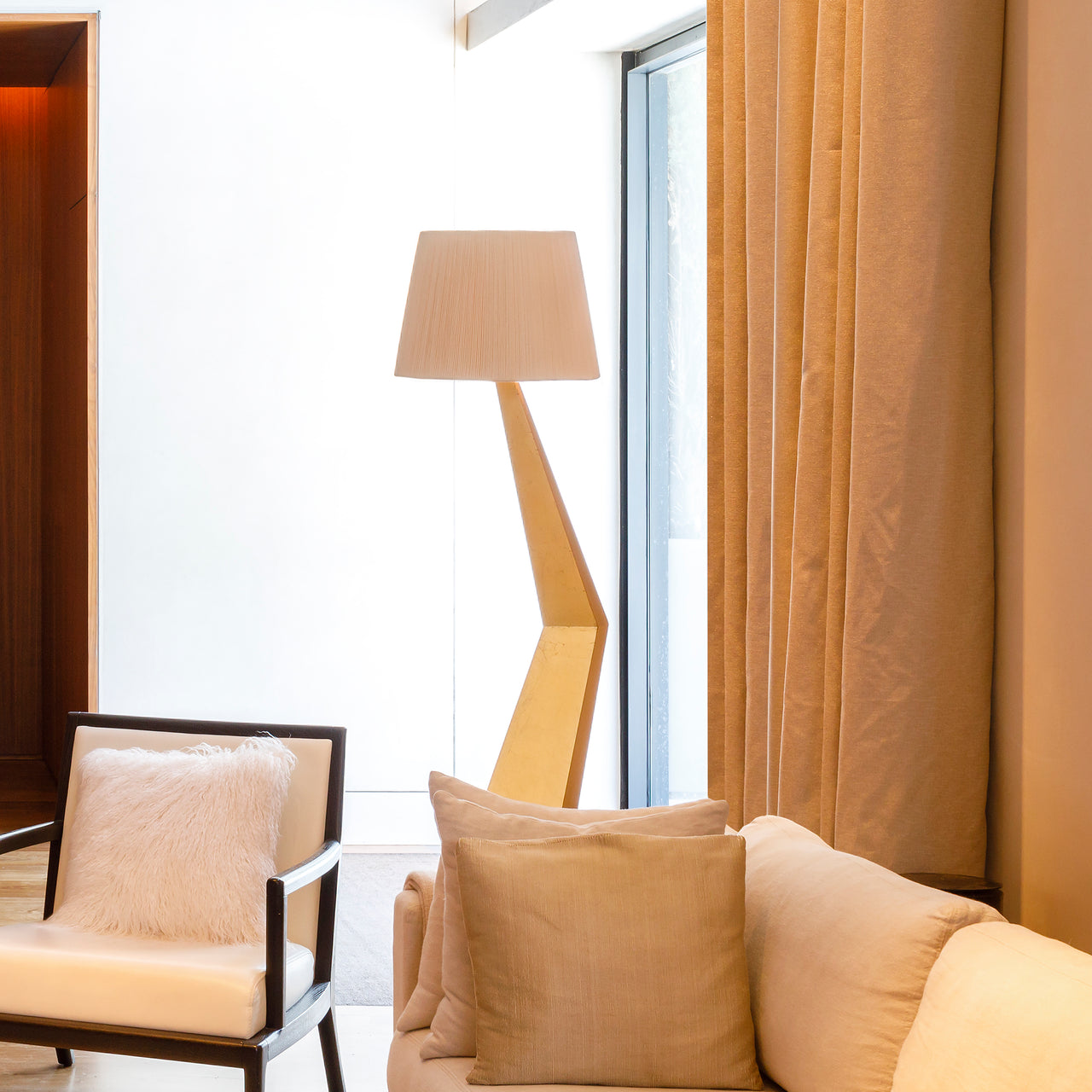 Bracelli Sculpture Floor Lamp
