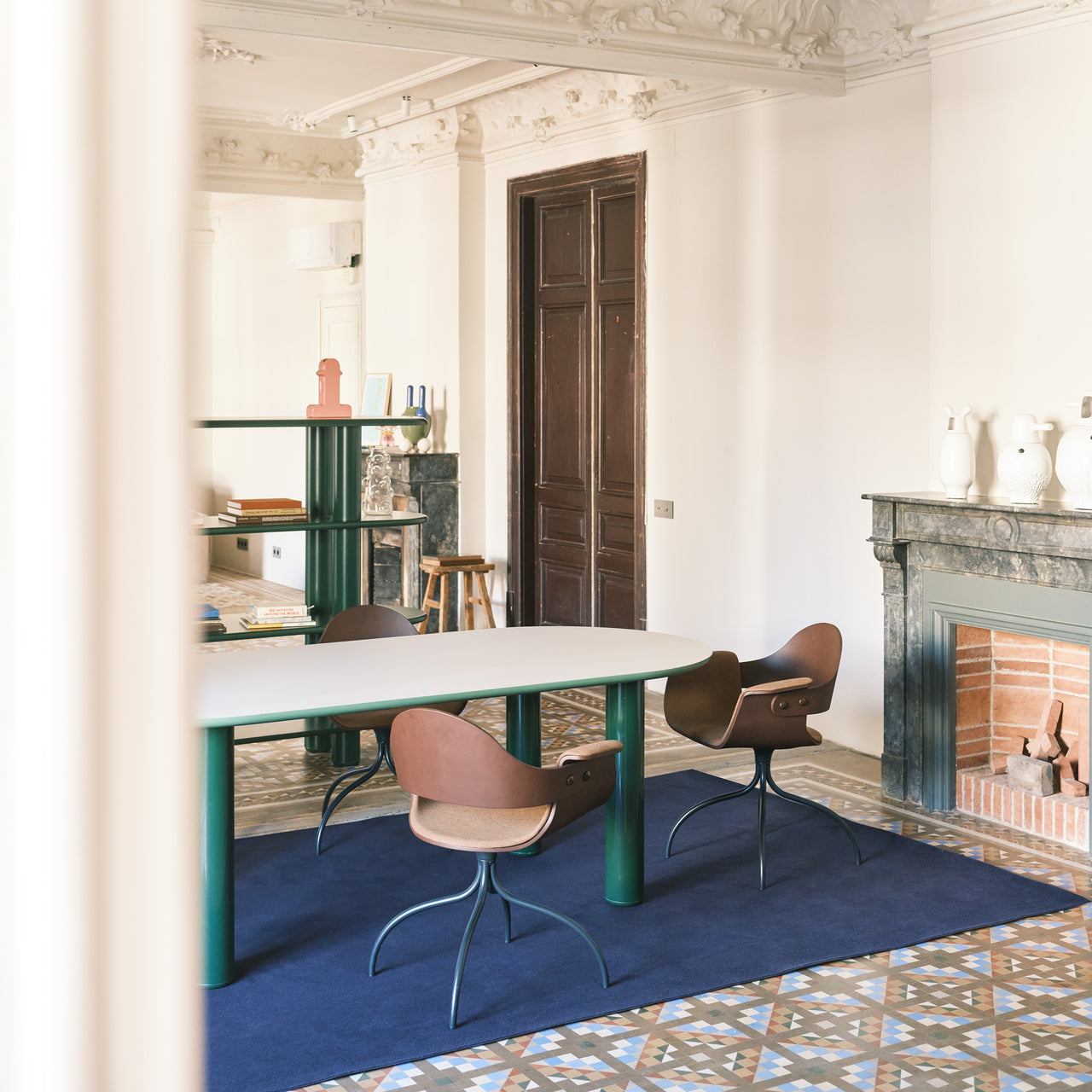 Eclipso Dining Table