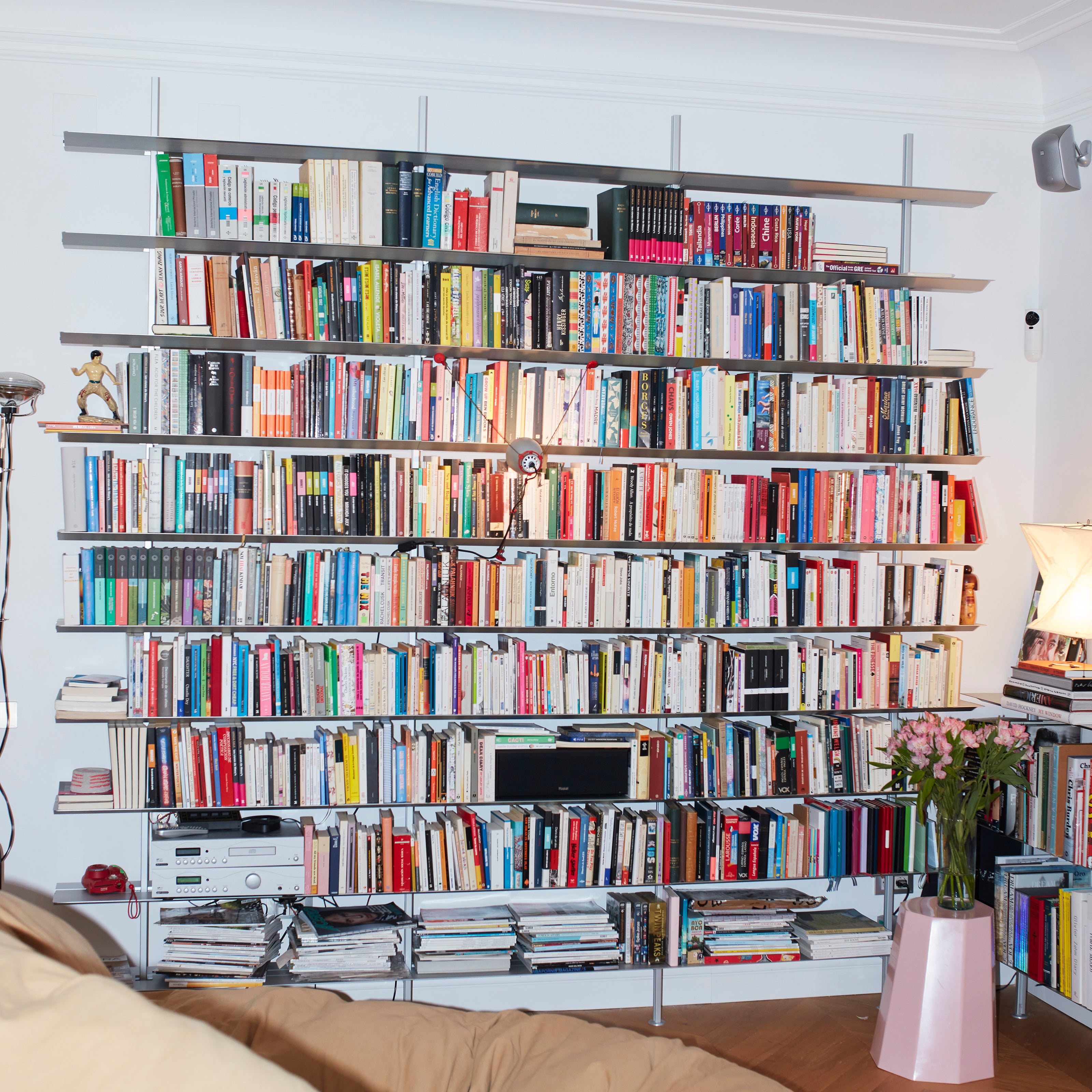 Hypostila Shelf System: Silver