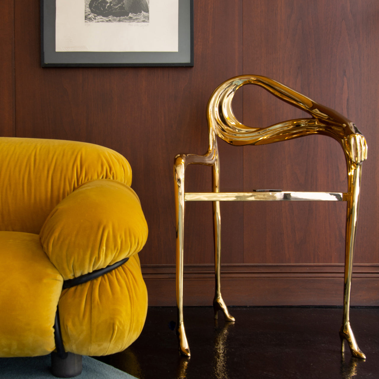 Leda Sculpture Armchair