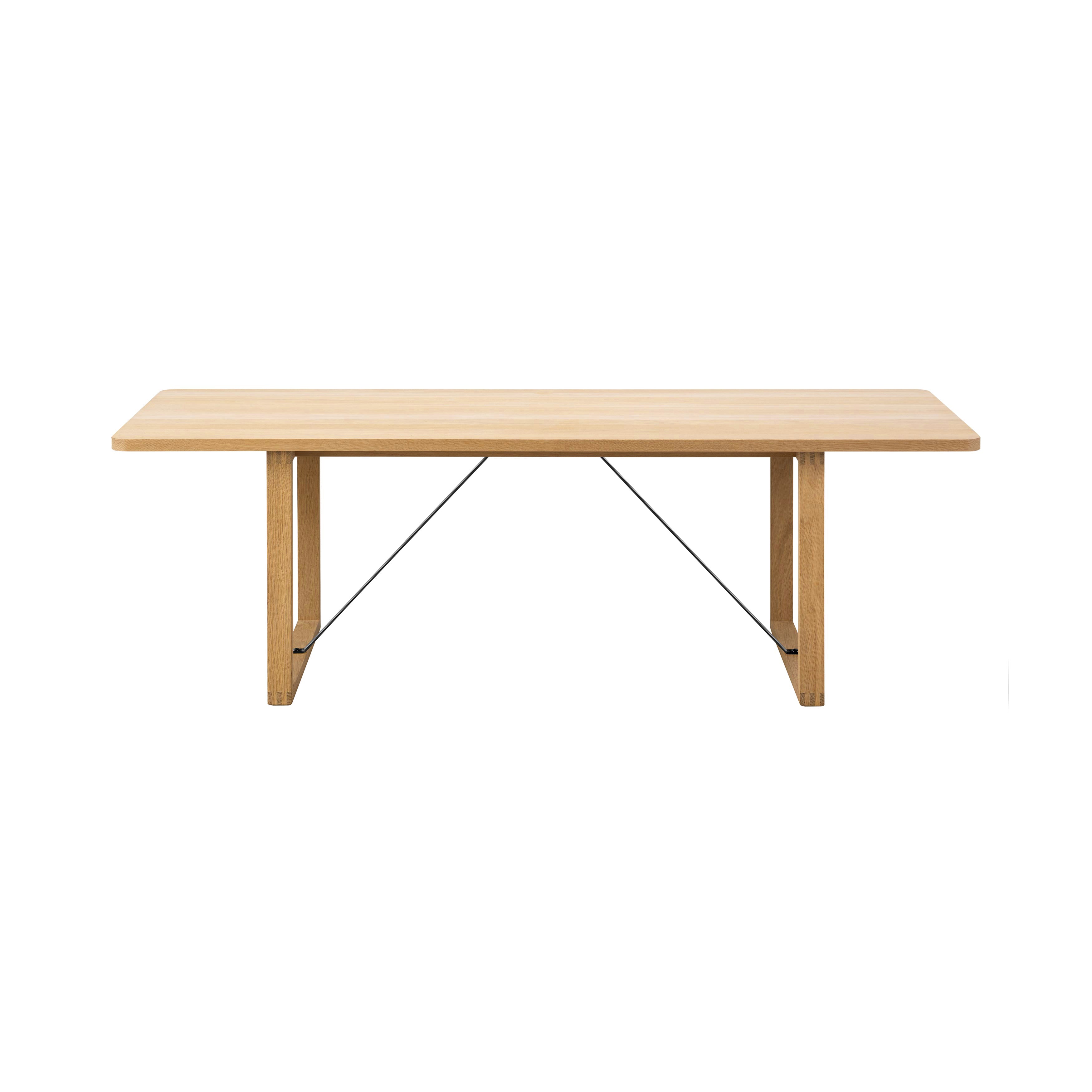 BM67 Coffee Table: Oiled Oak + Black