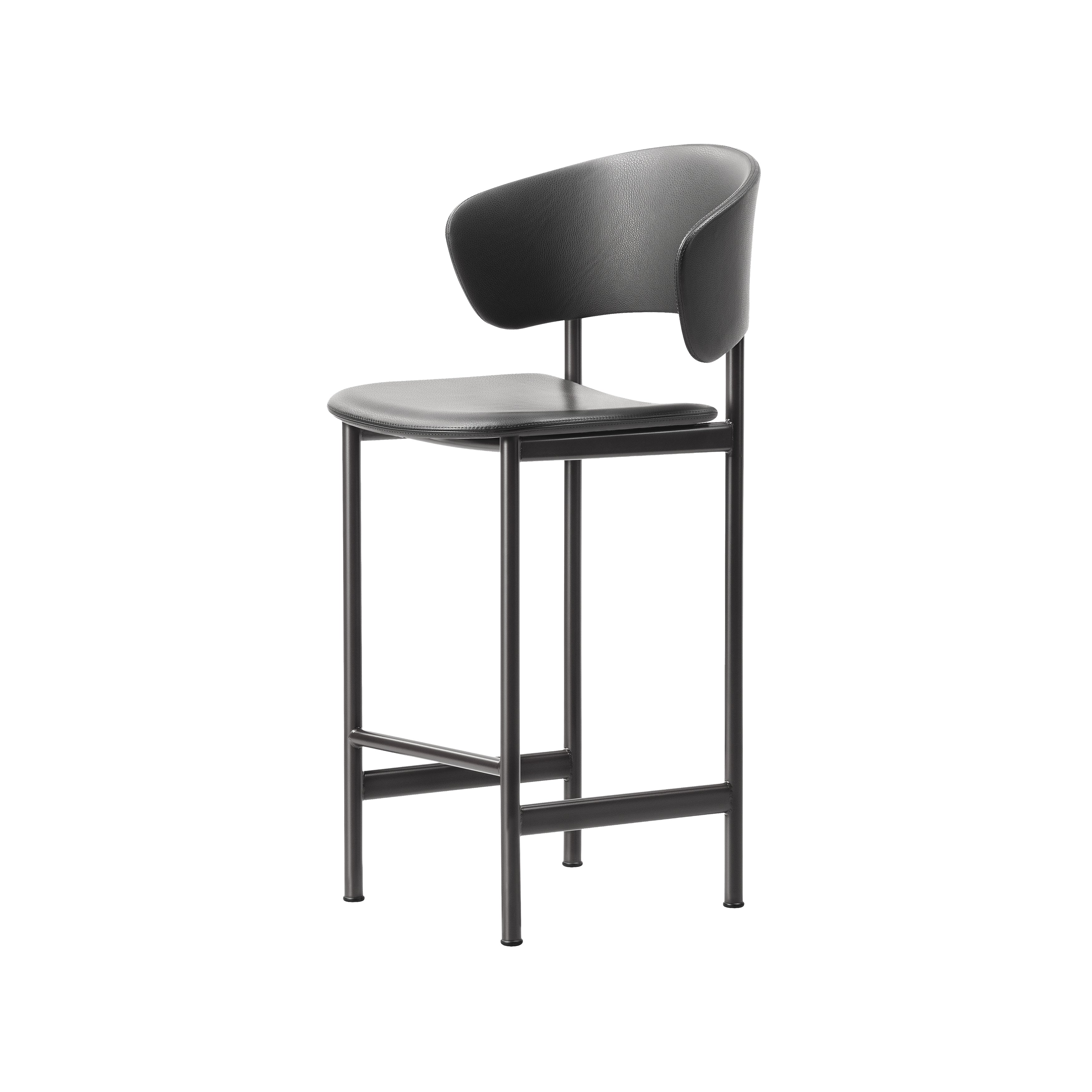Plan Bar + Counter Stool with Armrest: Counter + Black