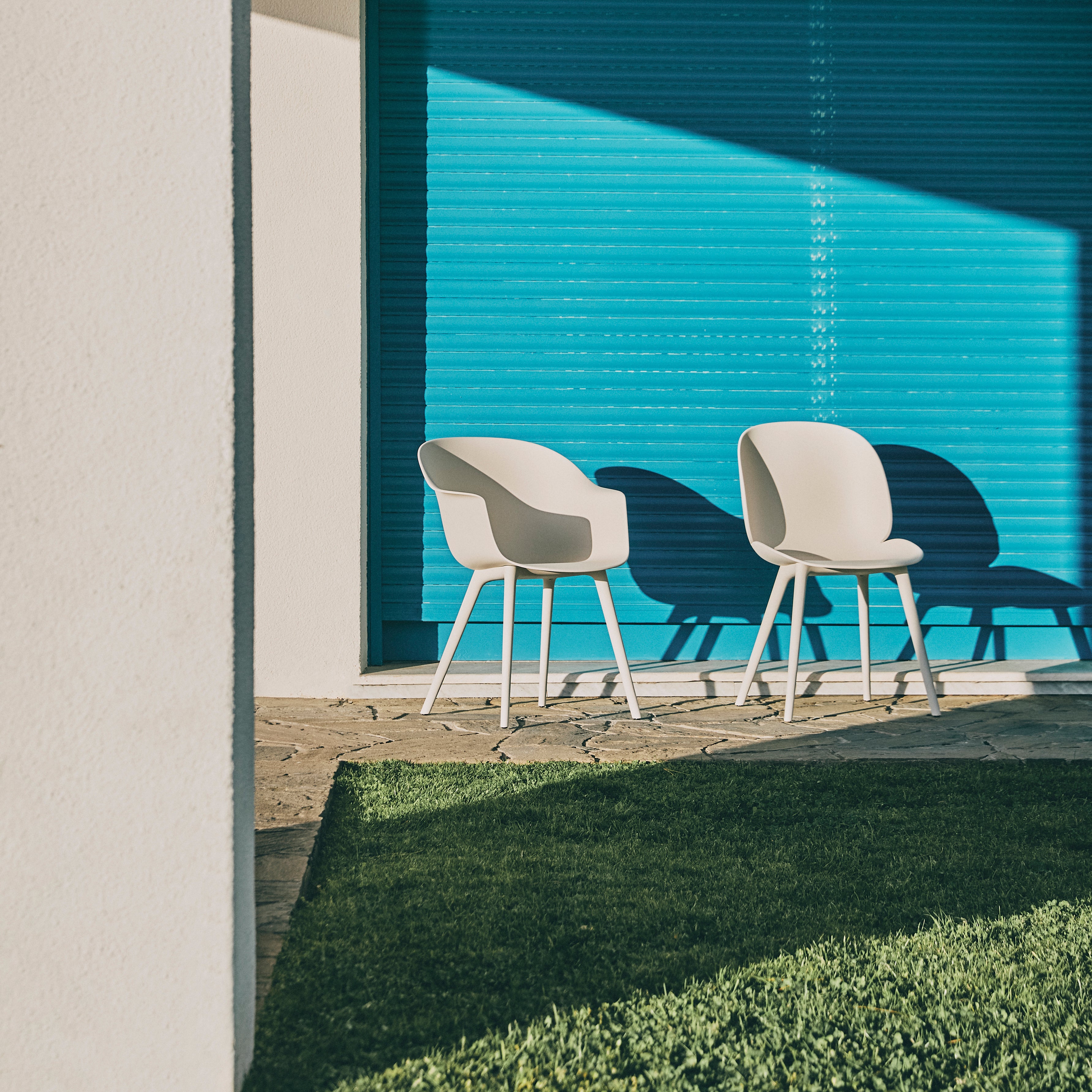 Bat Outdoor Dining Chair: Plastic Base + LS