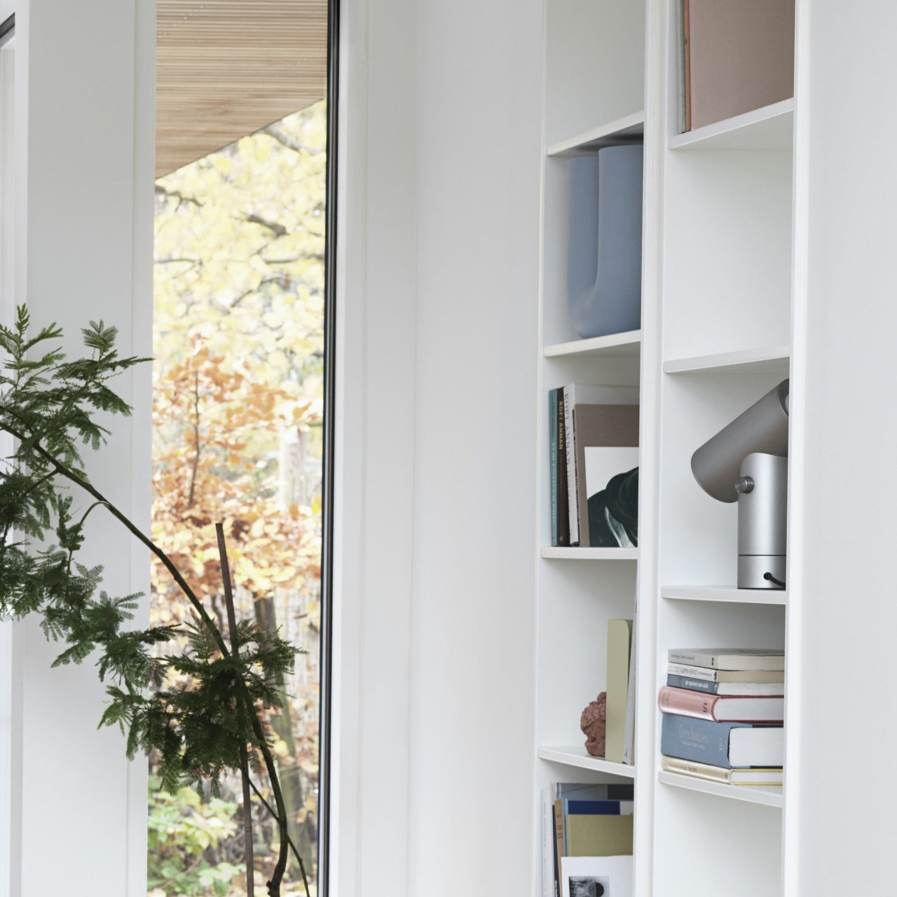 Beam Table Lamp: LS