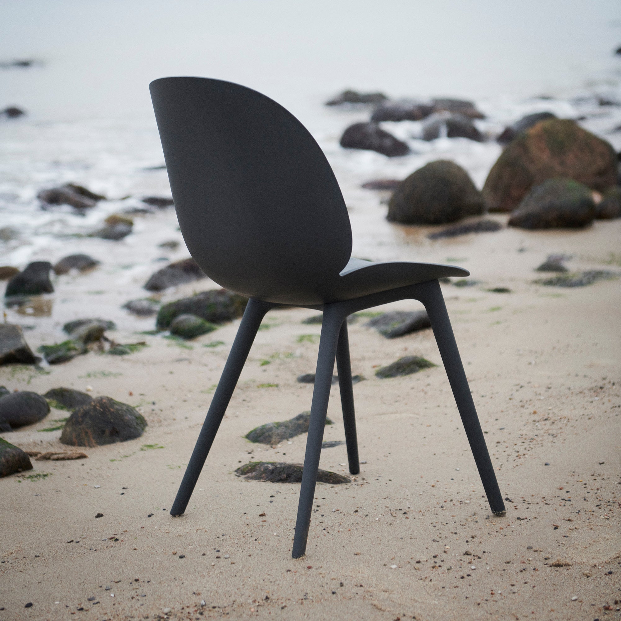 Beetle Outdoor Dining Chair: Plastic Base