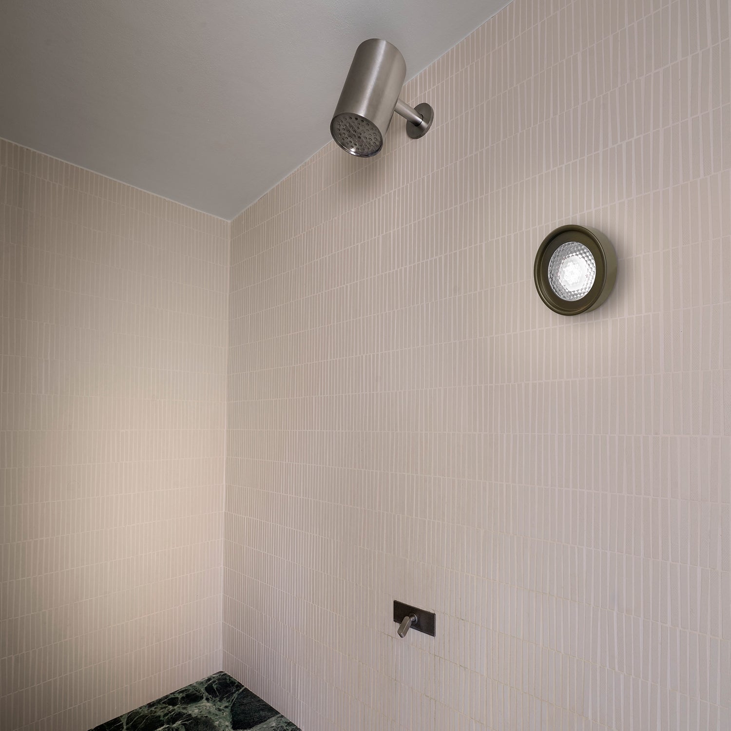 Berlin Wall Lamp: Outdoor