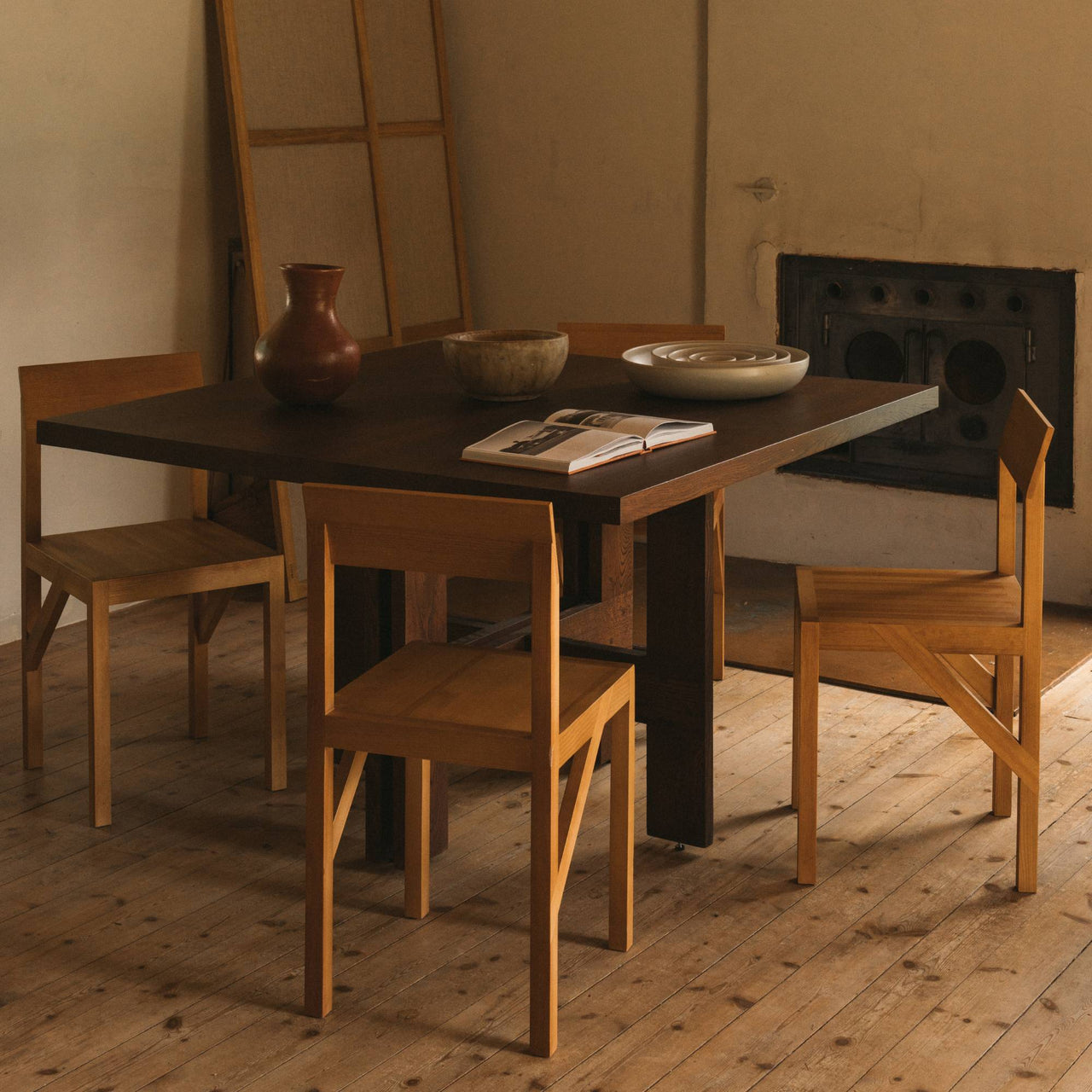 Bracket Chair: LS