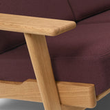 CH292 Sofa with Footstool: DI