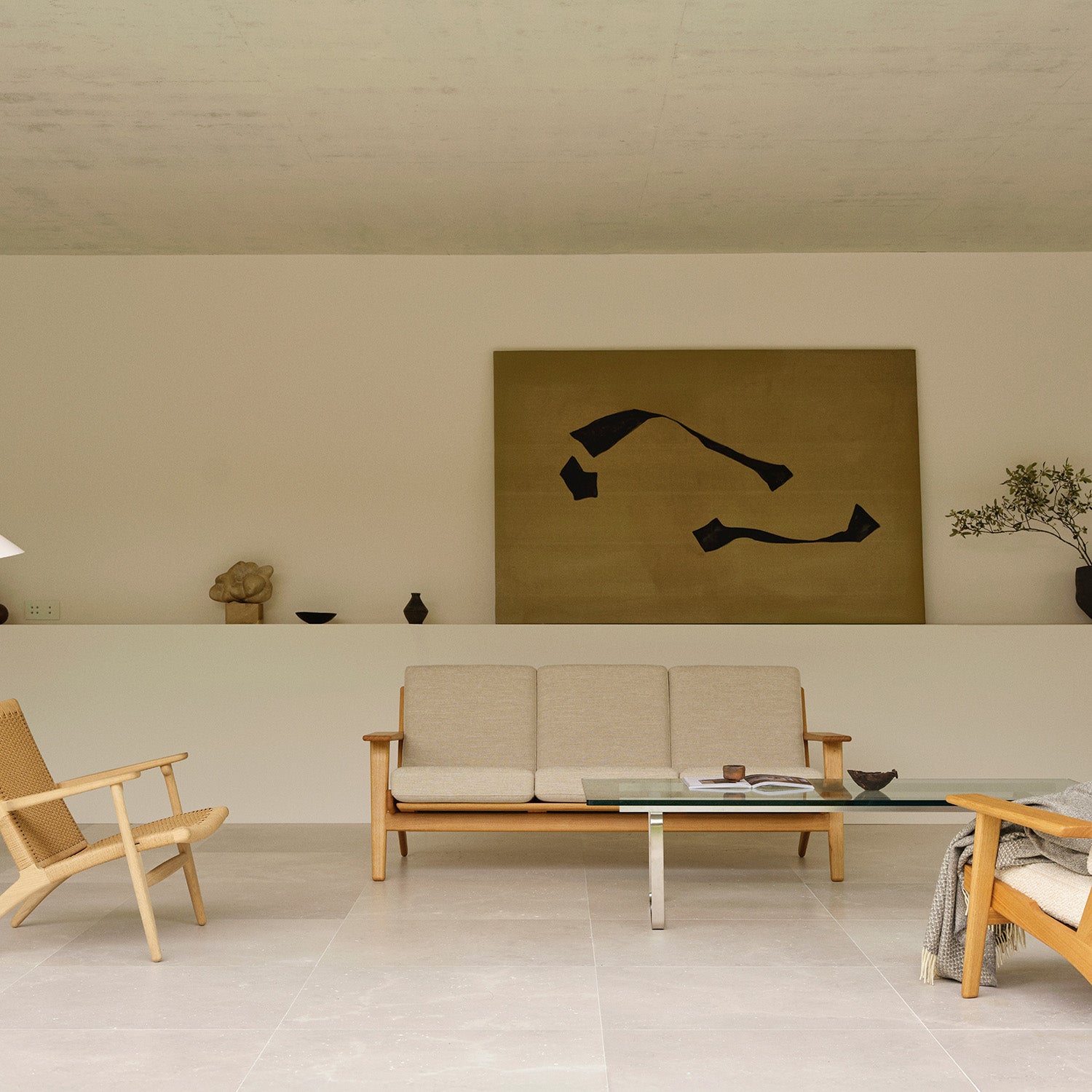CH293 Sofa with Footstool