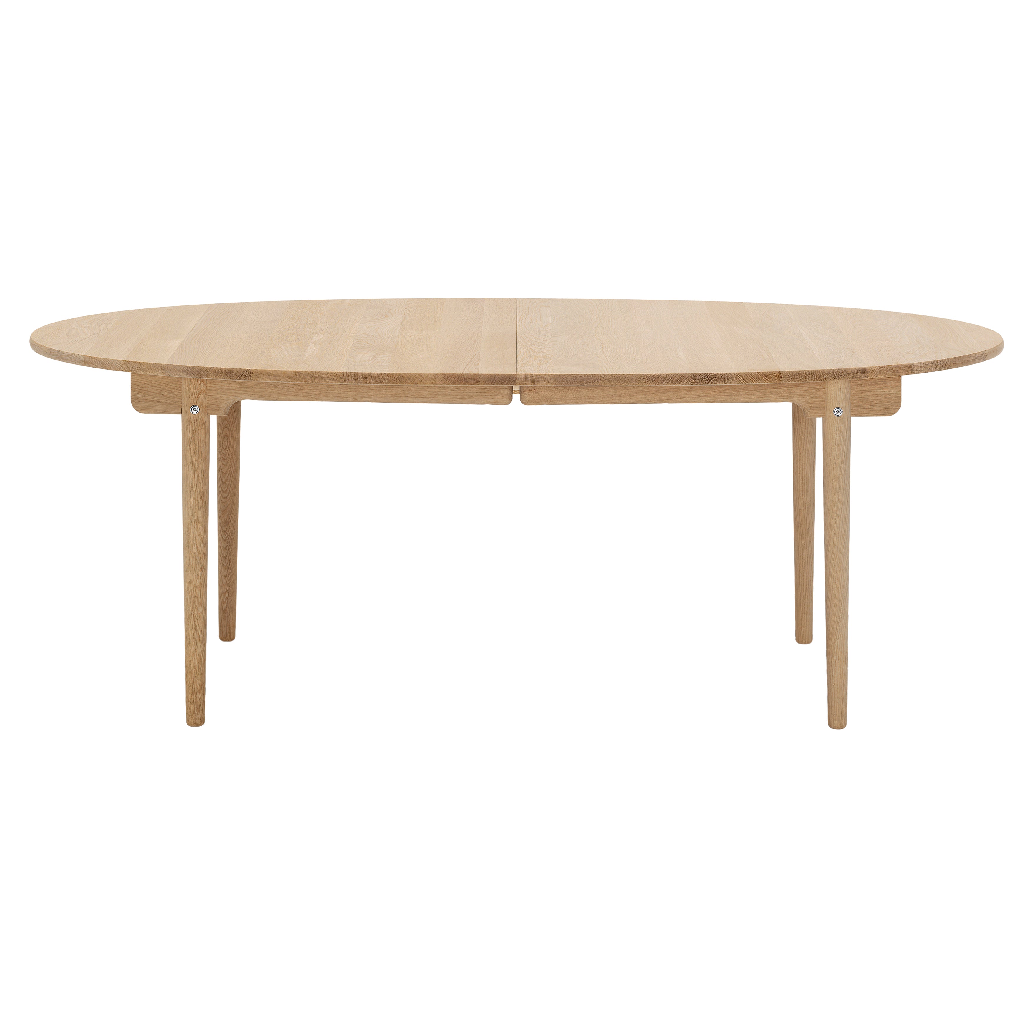 CH338 Dining Table: Oiled Oak