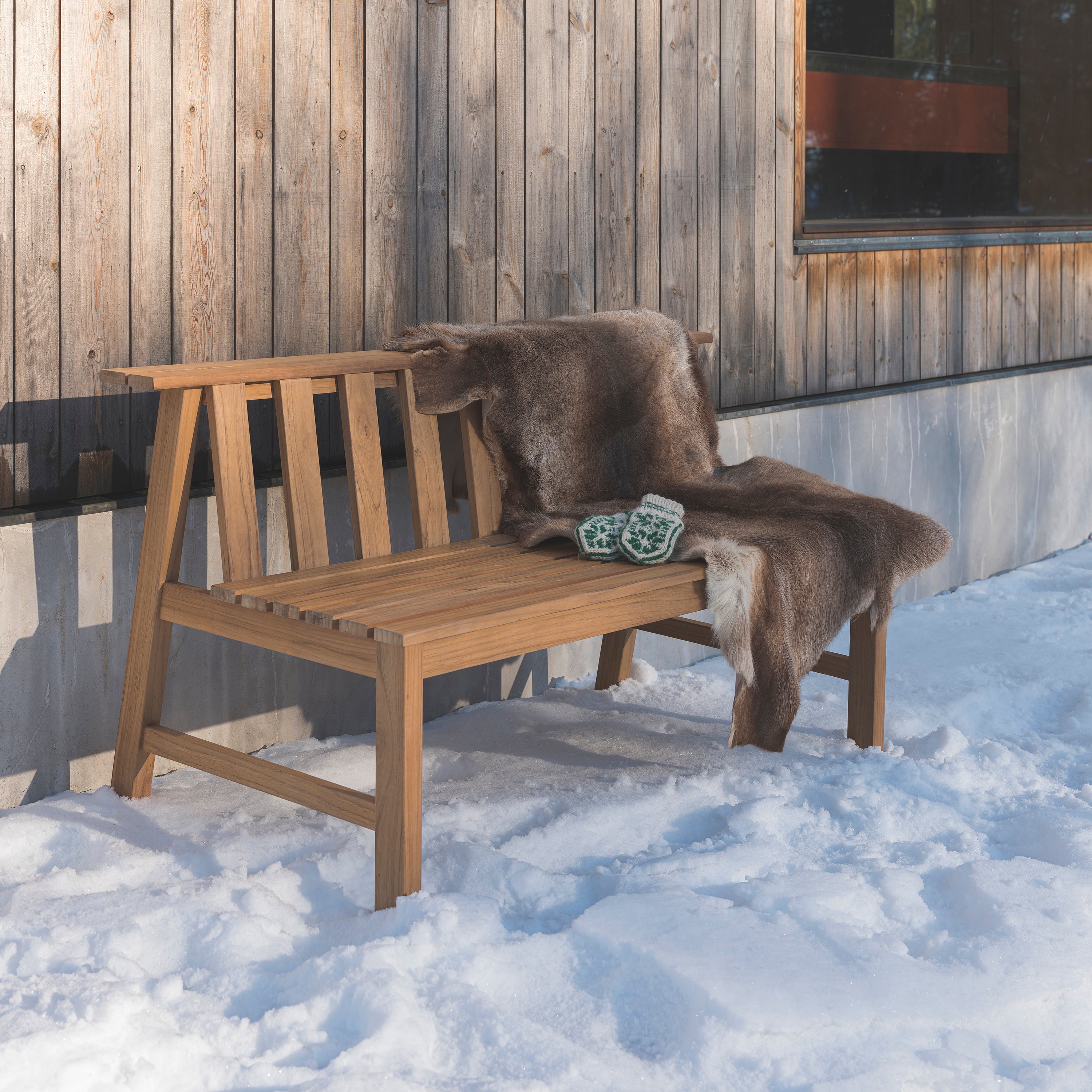Cadence Bench