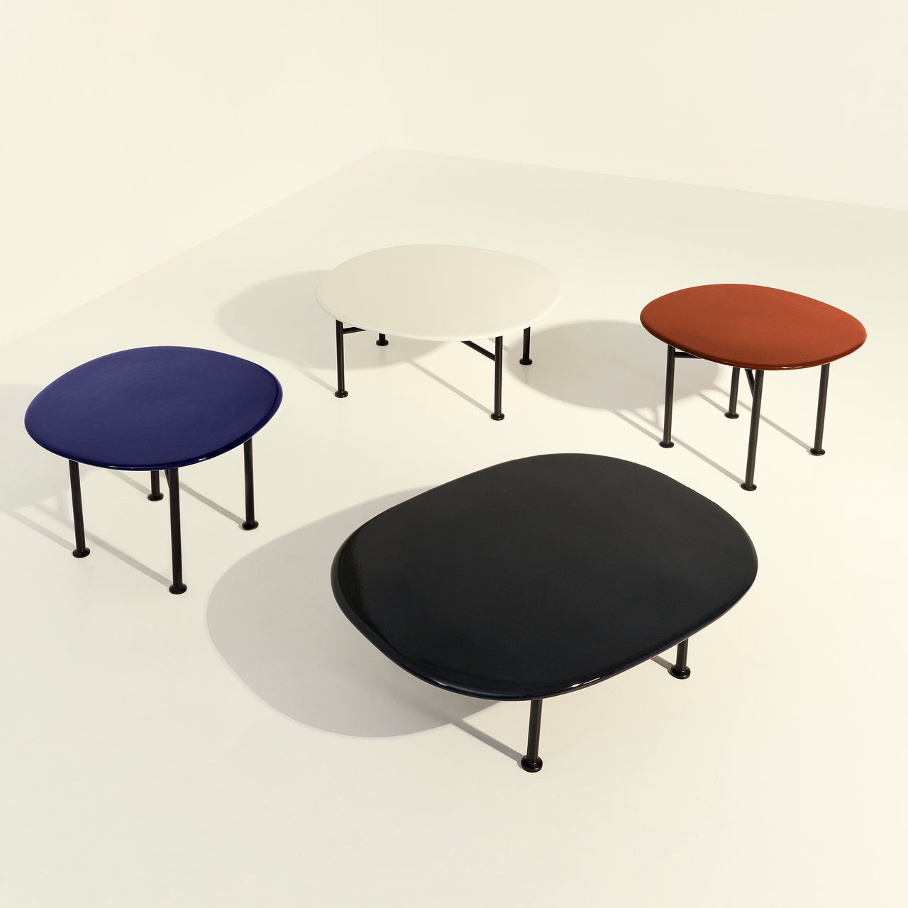 Carmel Outdoor Coffee Table: LS