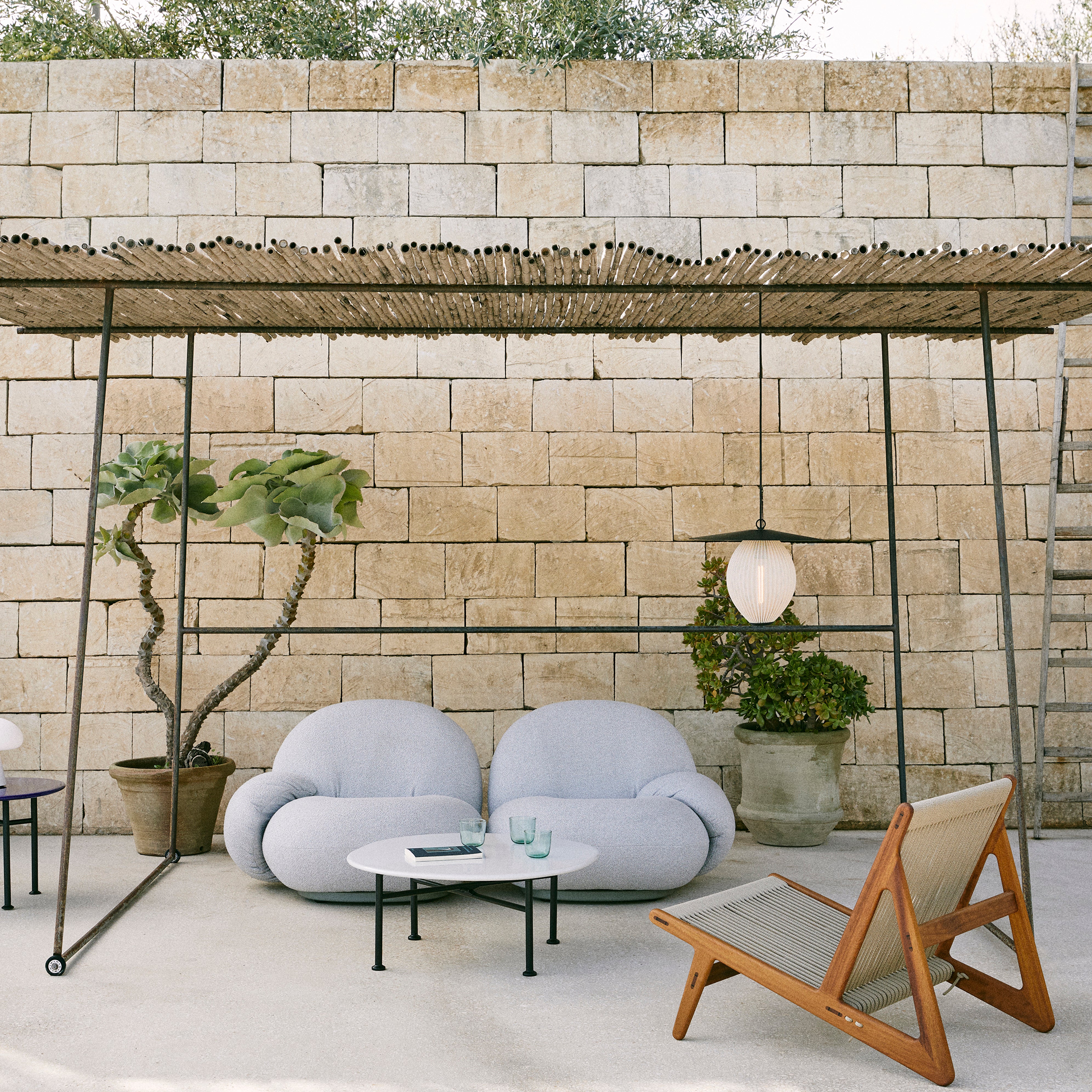 Carmel Outdoor Coffee Table: LS