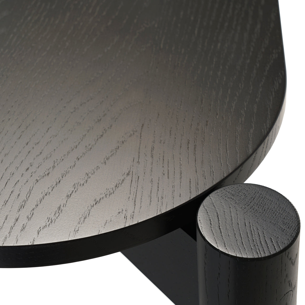 Castor Dining Table: DI