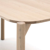 Castor Dining Table: DI