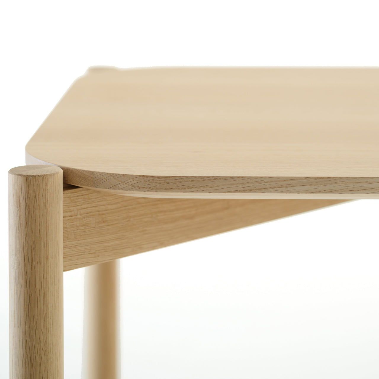 Castor Dining Table: DI