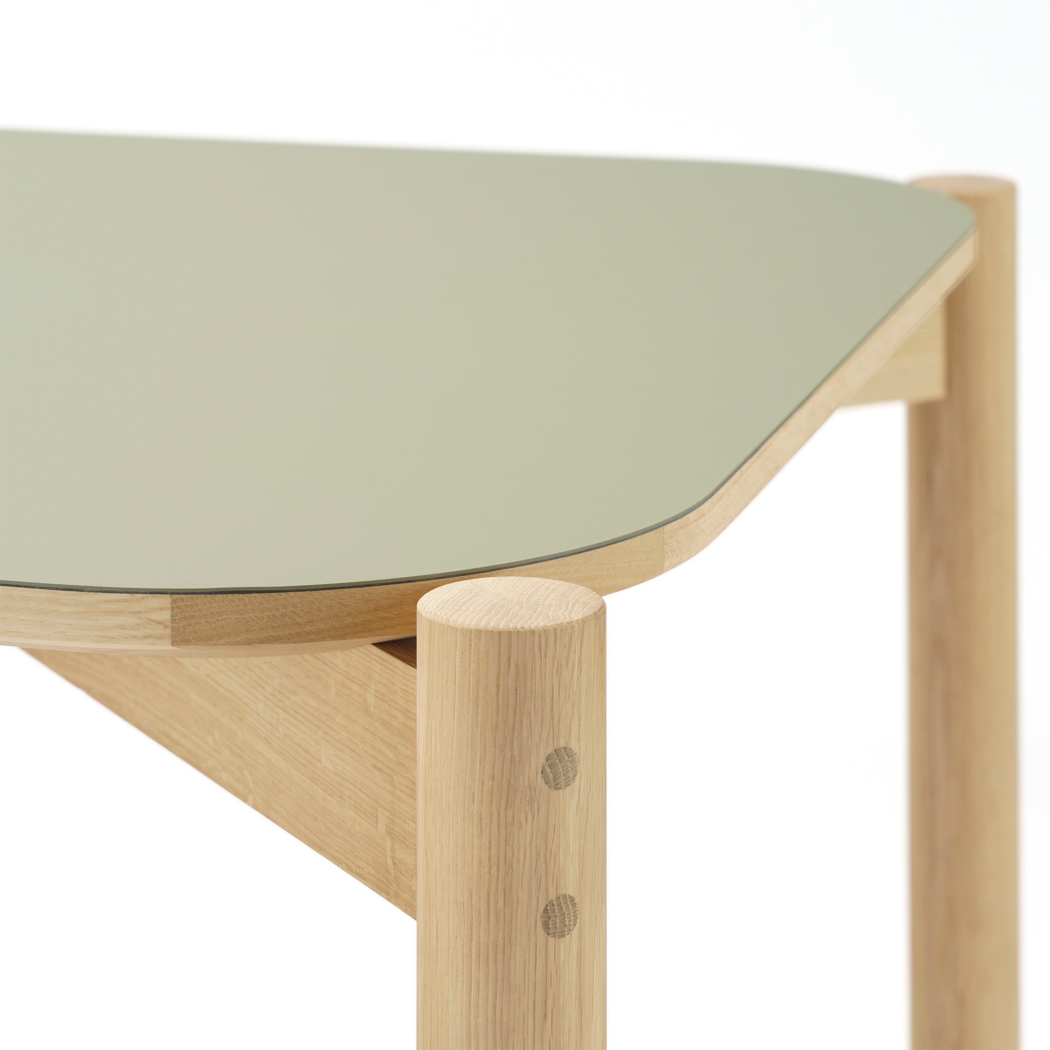 Castor Dining Table: Linoleum + DI