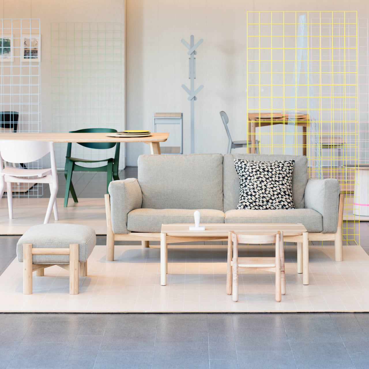 Castor Sofa 2 Seater: LS