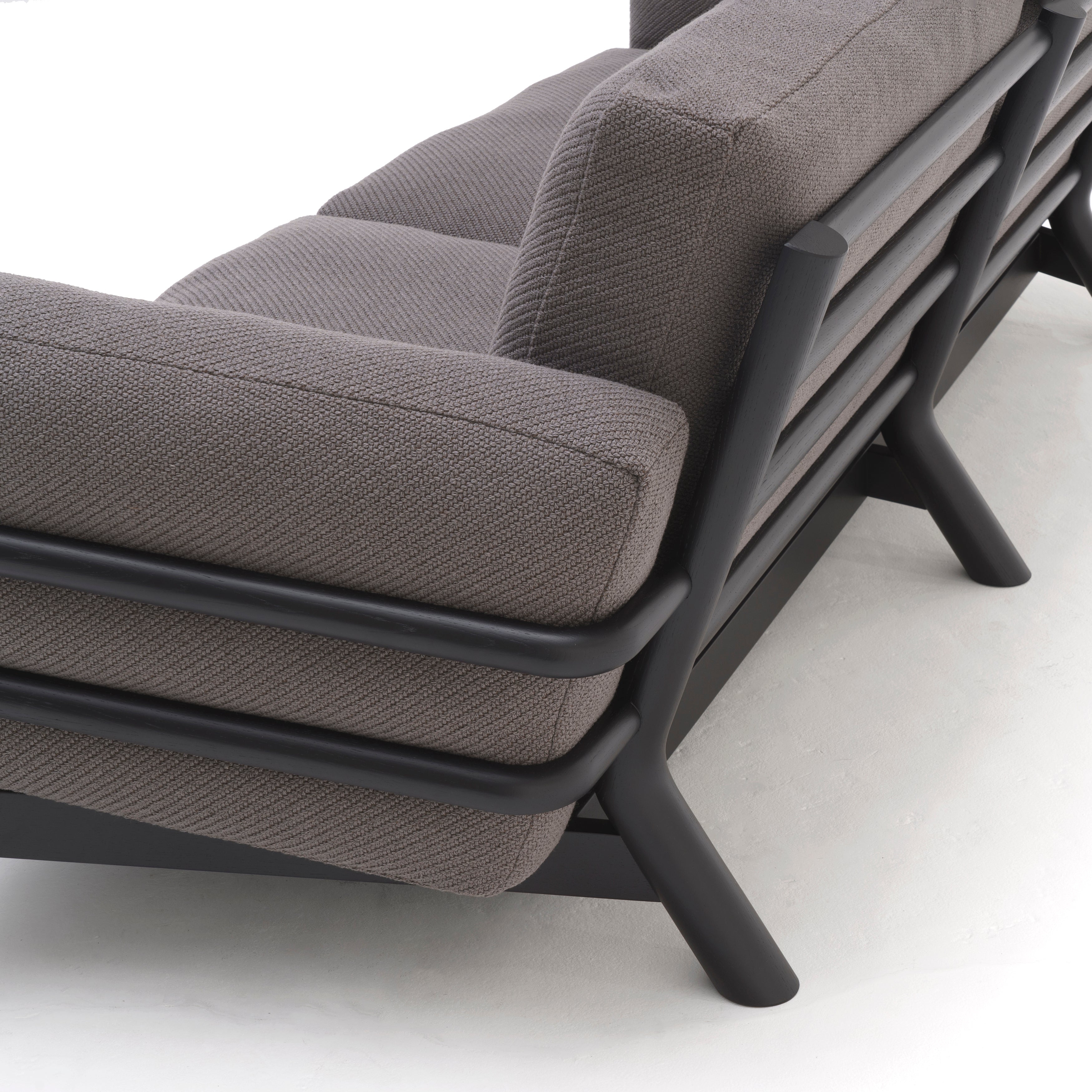 Castor Sofa 3 Seater: DI