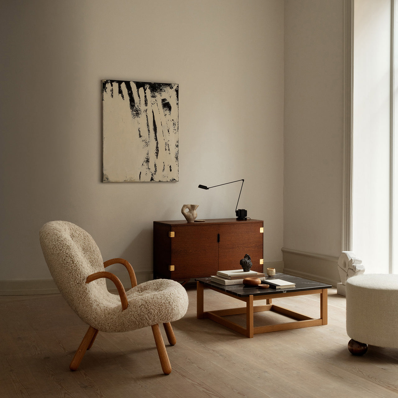 Clam Chair: LS