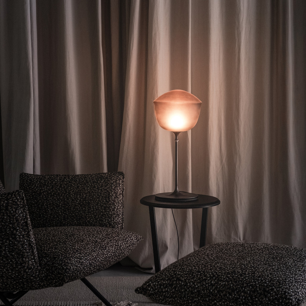Contour Table Light: LS