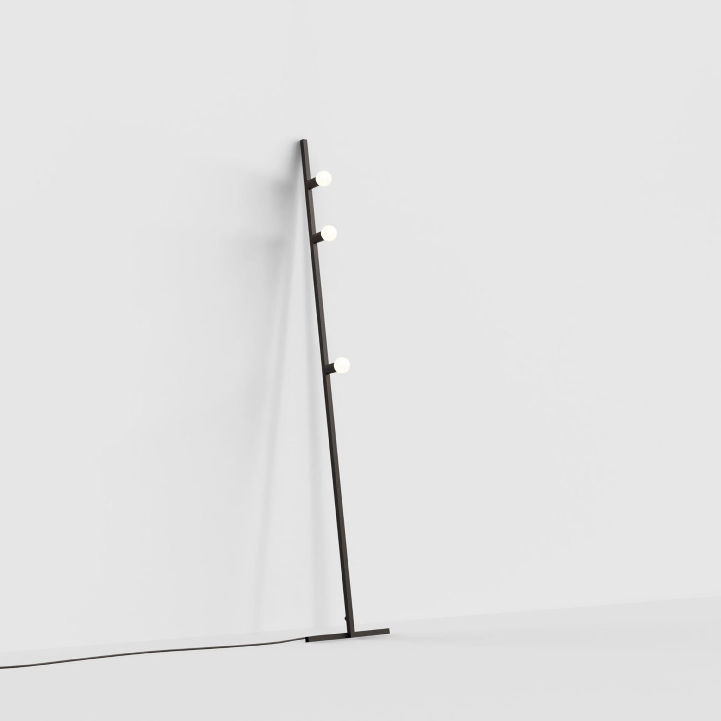 Dot Line Floor Lamp