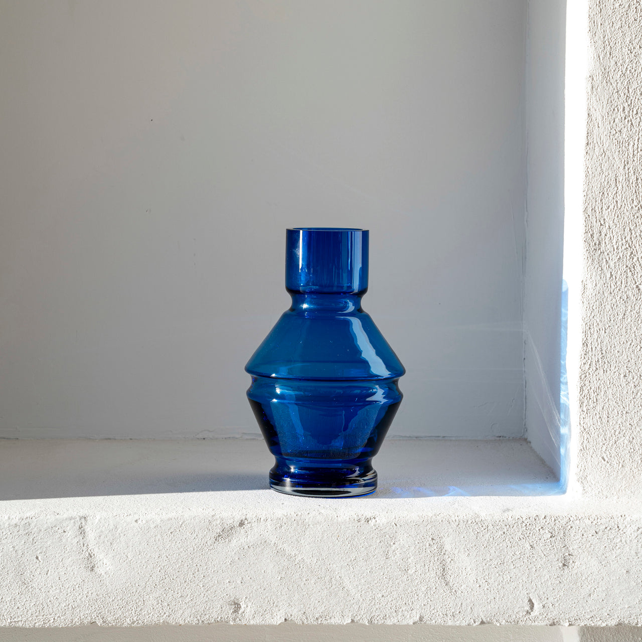Relæ Vase