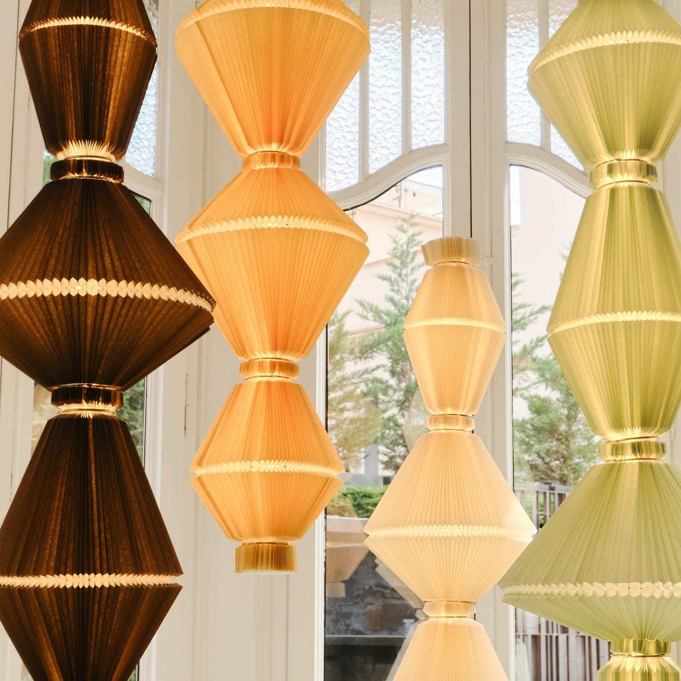 Oïphorique Floor Lamp: Still