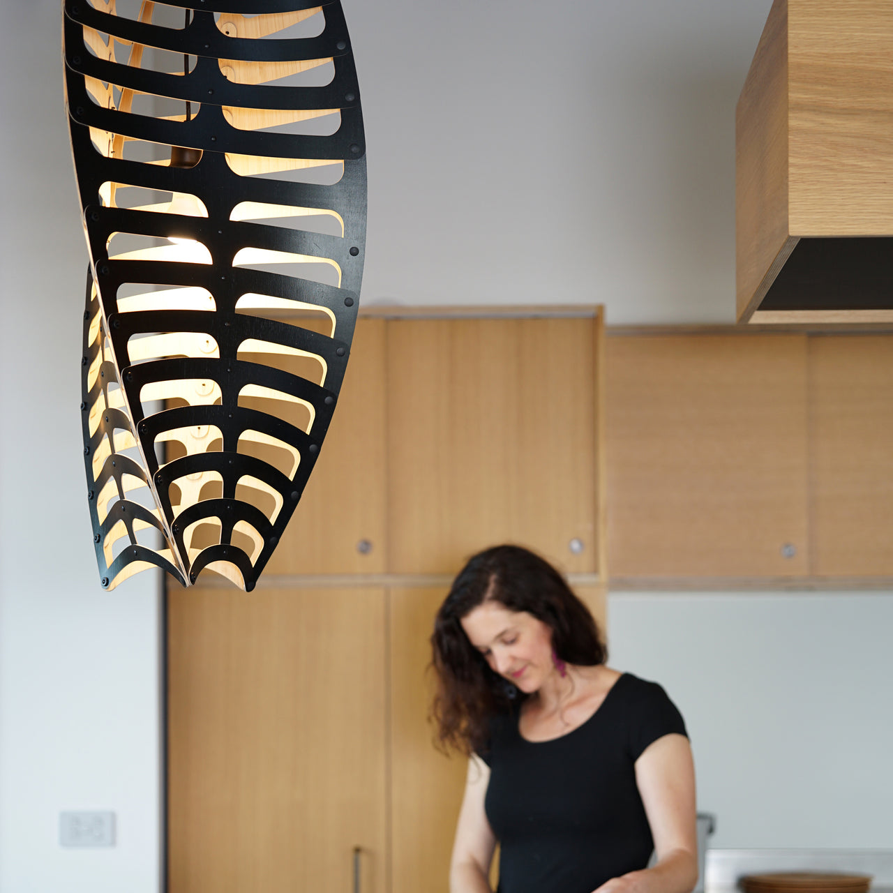 Toru Pendant Light: Vertical