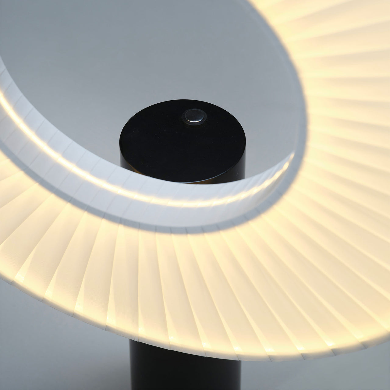 Iris Table Lamp