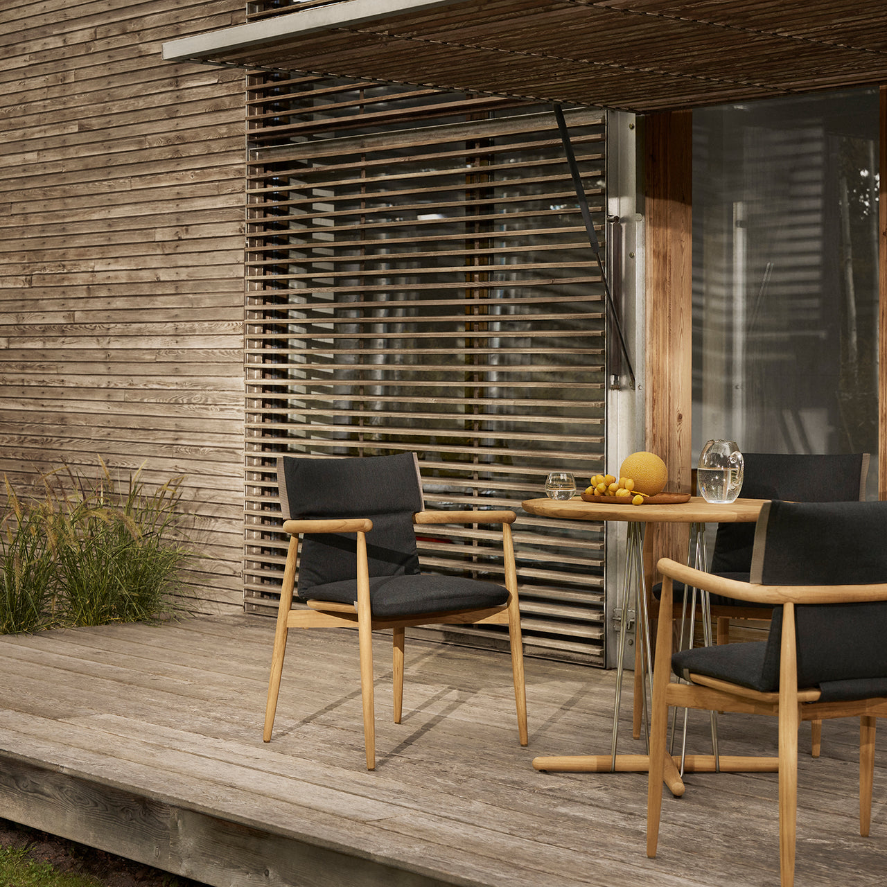 E018 Embrace Outdoor Lounge Chair with Cushion