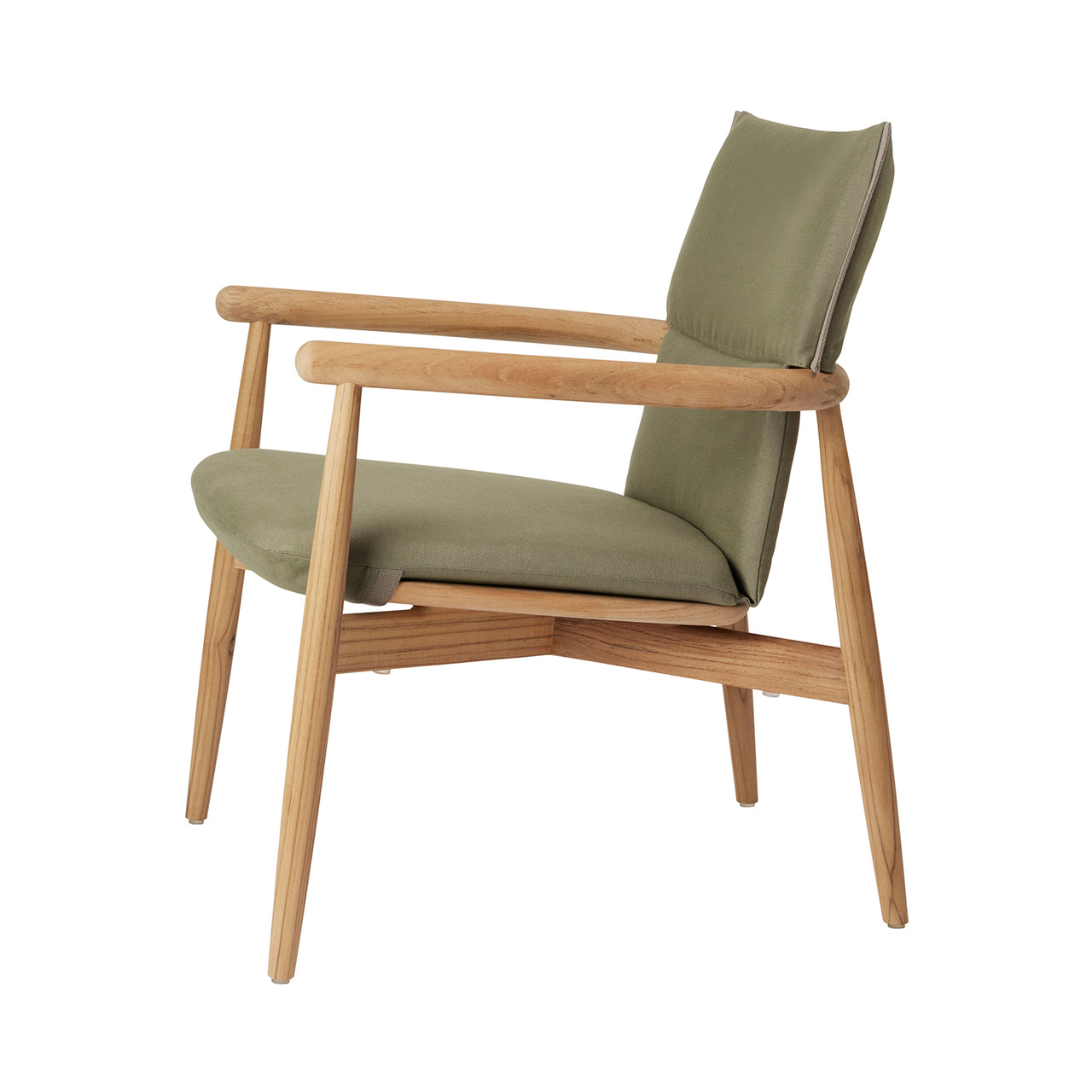 E018 Embrace Outdoor Lounge Chair with Cushion: Panama 3667