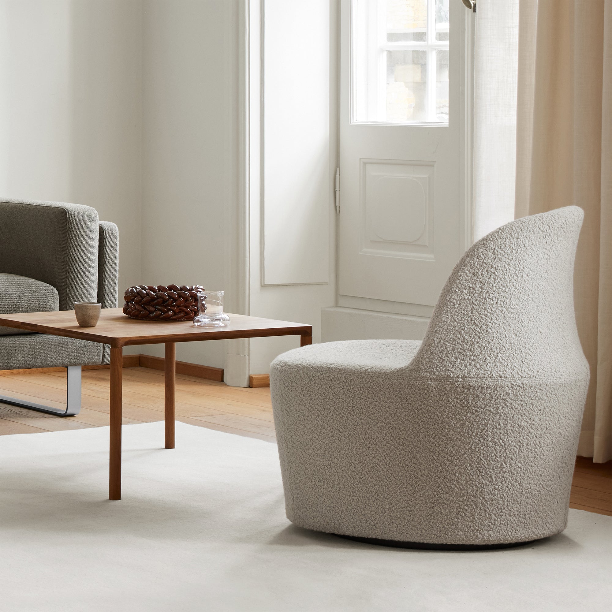 Gomo Lounge Chair