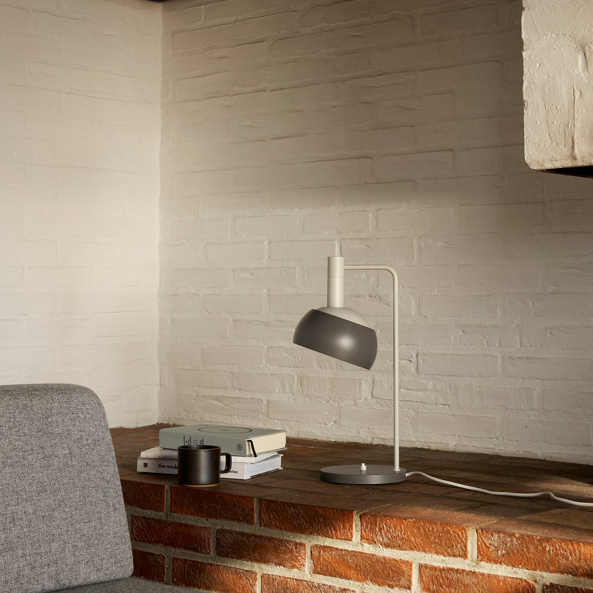 FJ Elements Table Lamp