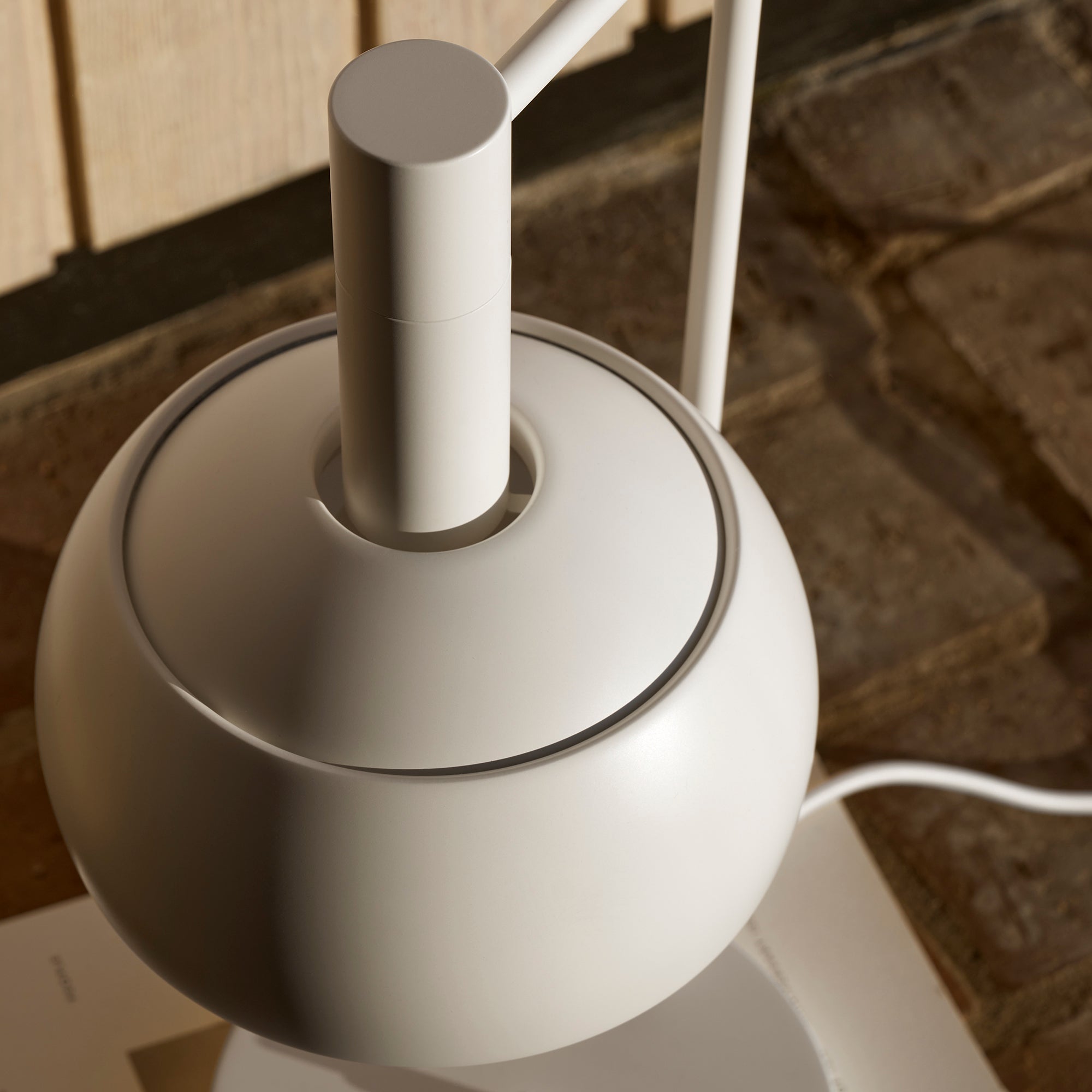 FJ Elements Table Lamp