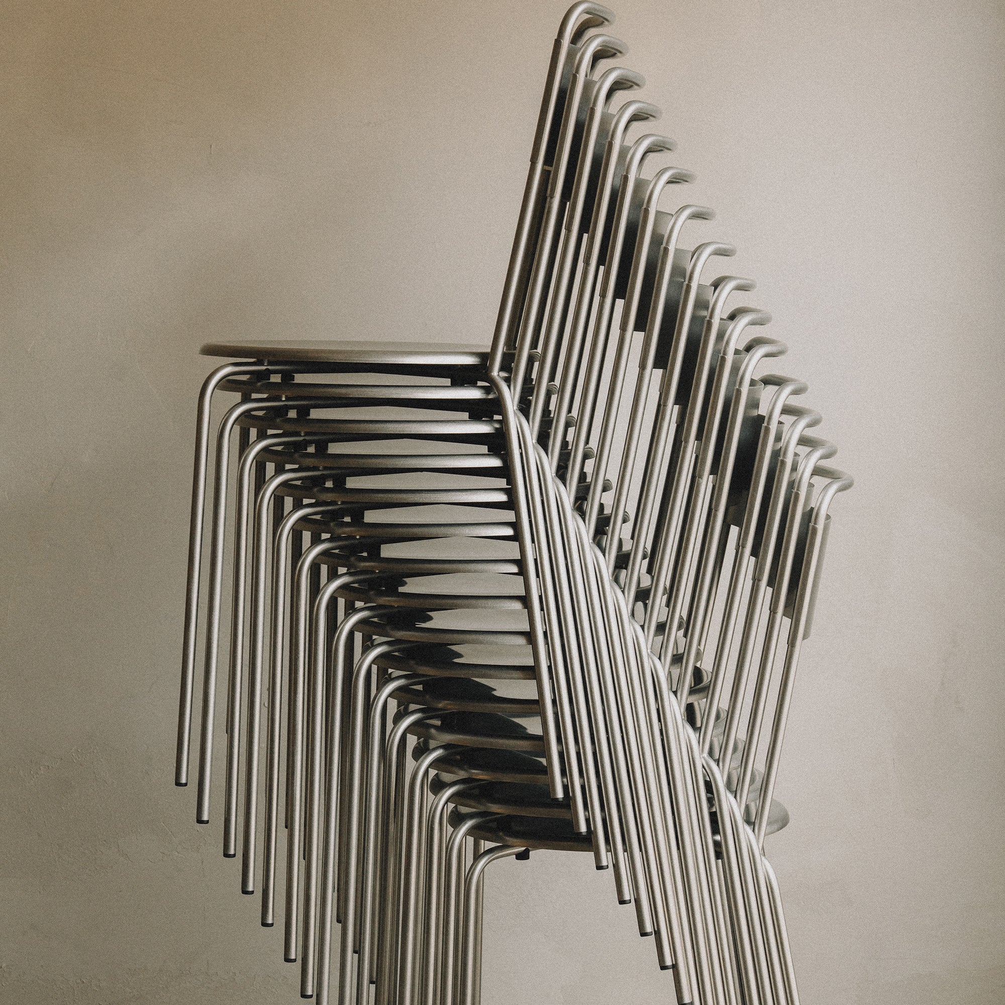 Petit Rond Chair: Stacking
