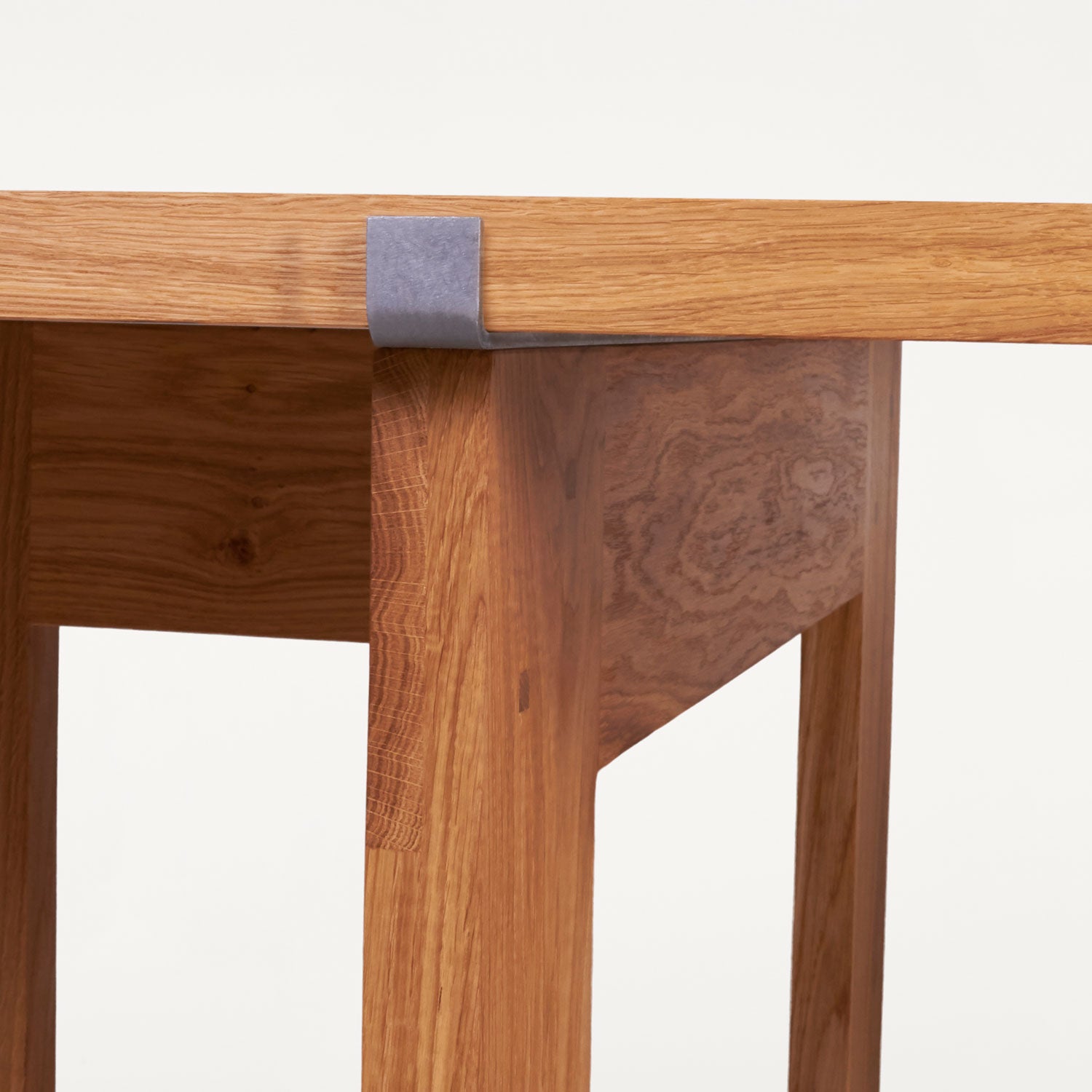 Farmhouse Table: Planks