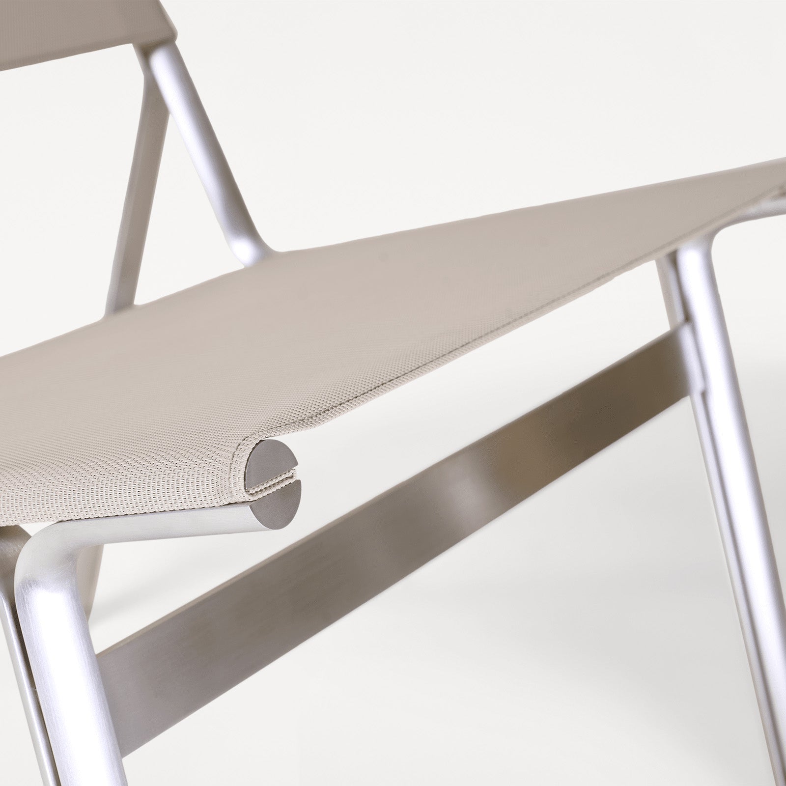 Union Easy Chair: Outdoor + DI