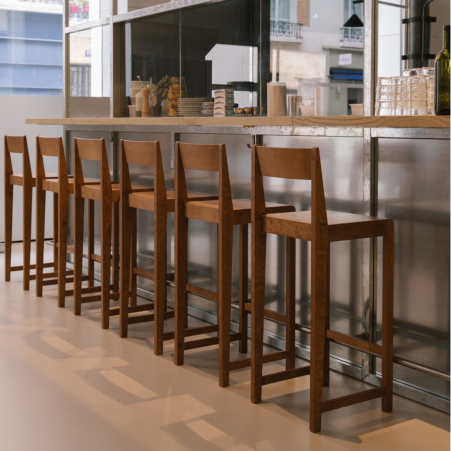 01 Bar + Counter Chair